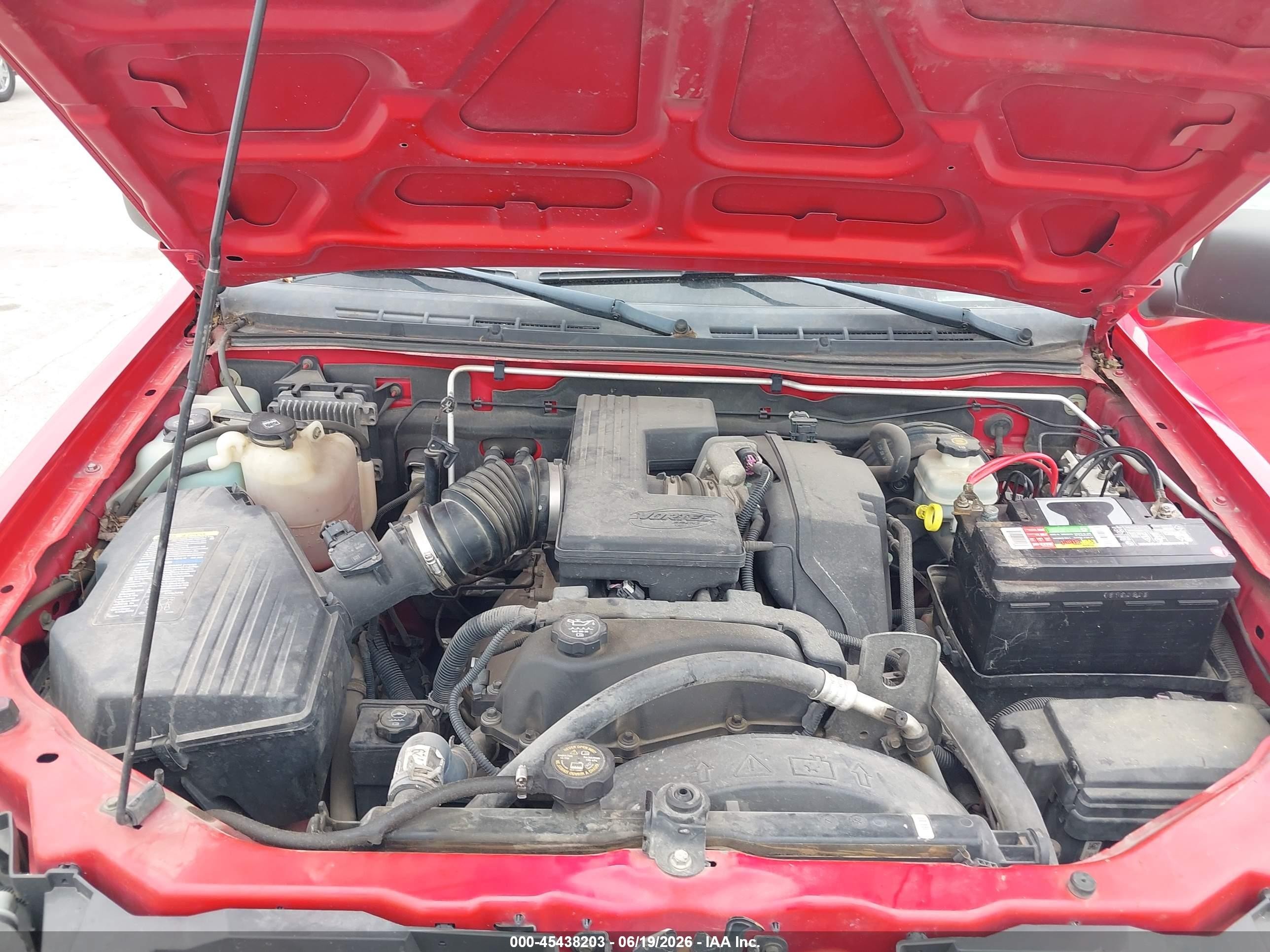 2005 Chevrolet Colorado Ls Red vin: 1GCDT136758144006