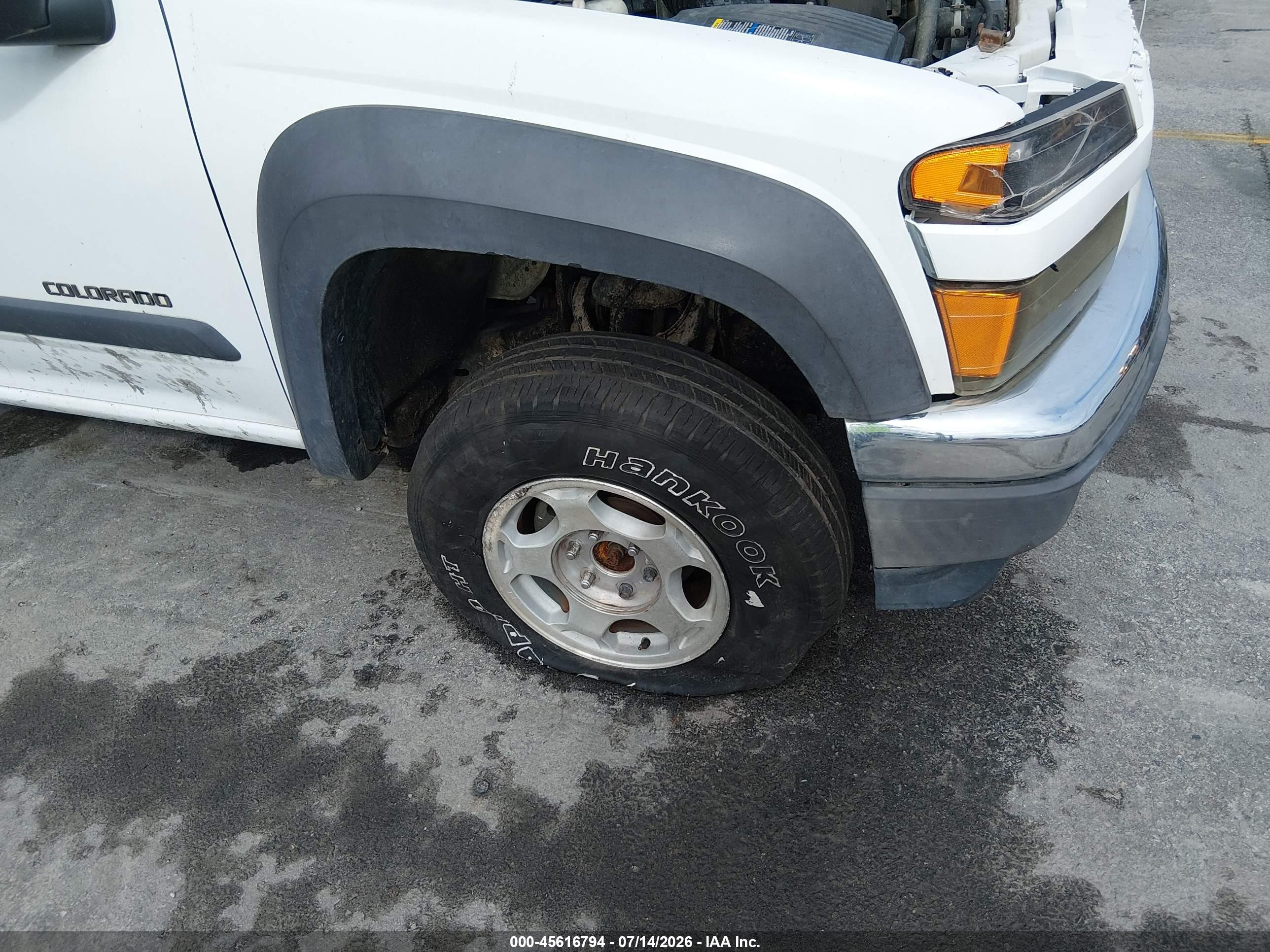 2004 Chevrolet Colorado Ls White vin: 1GCDT136848129710