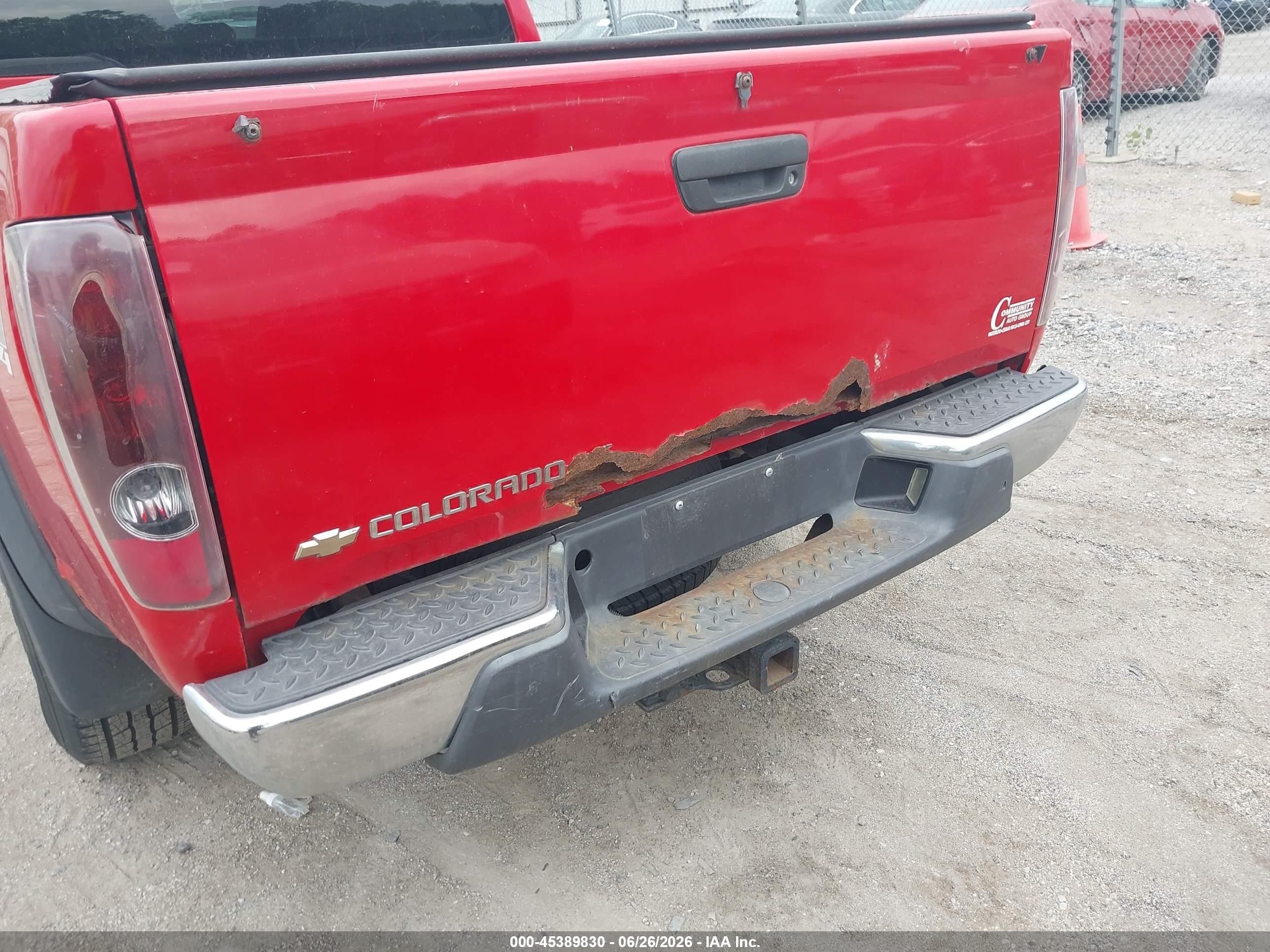 2004 Chevrolet Colorado Ls Red vin: 1GCDT136948202339