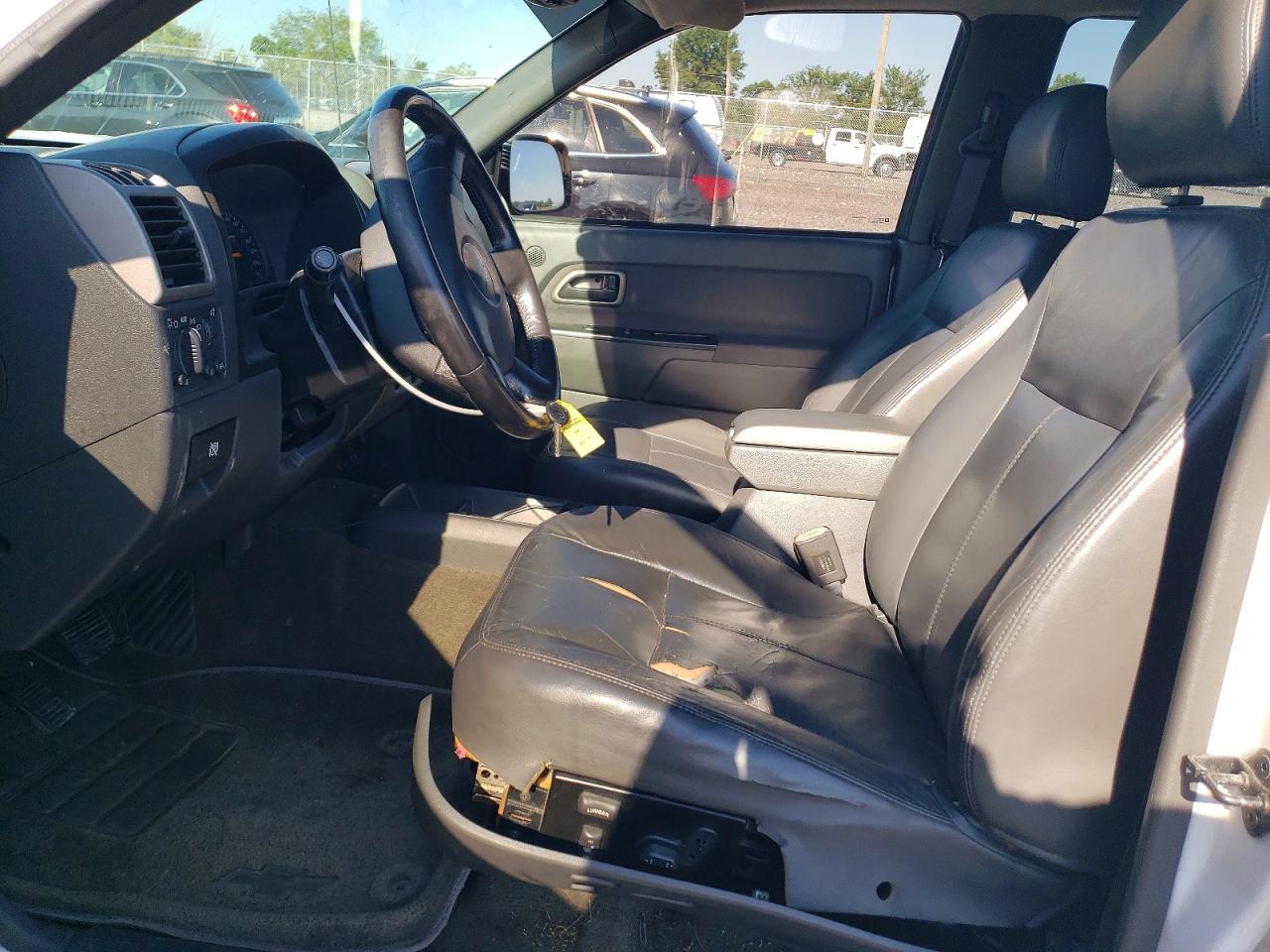 2005 Chevrolet Colorado Белый vin: 1GCDT136958184832