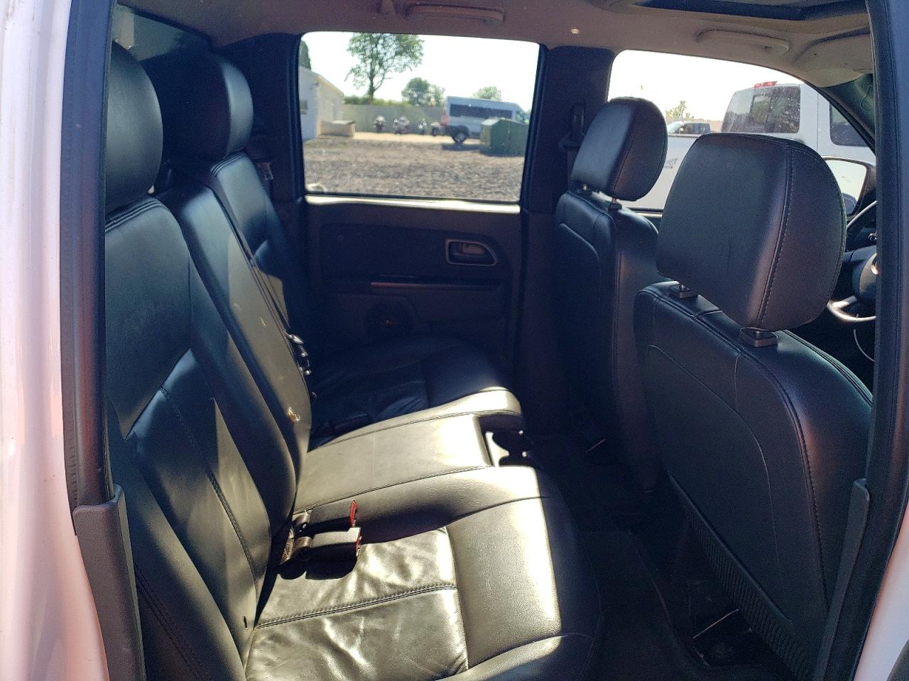 2005 Chevrolet Colorado Белый vin: 1GCDT136958184832