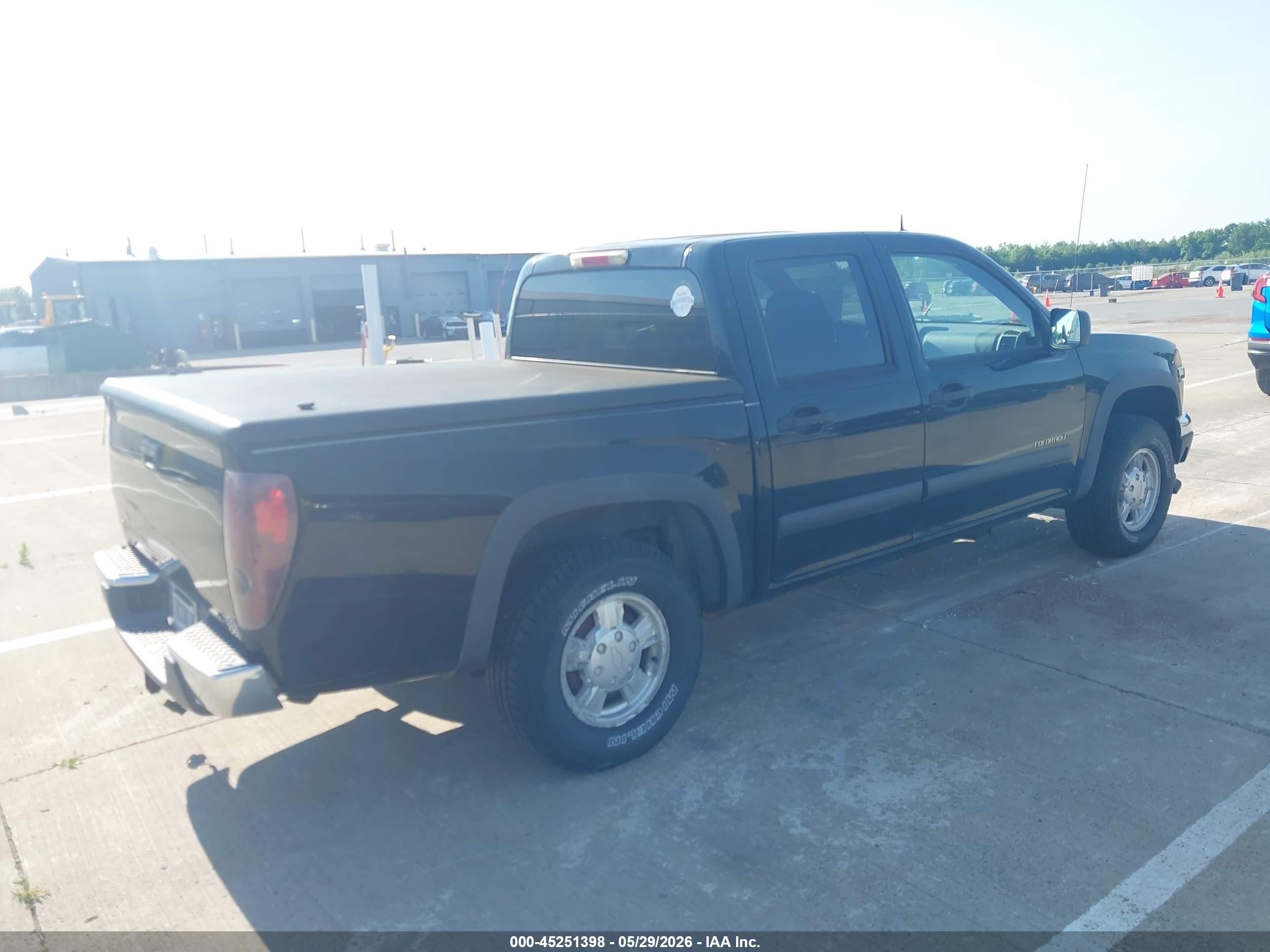 2005 Chevrolet Colorado Ls Black vin: 1GCDT136X58217563