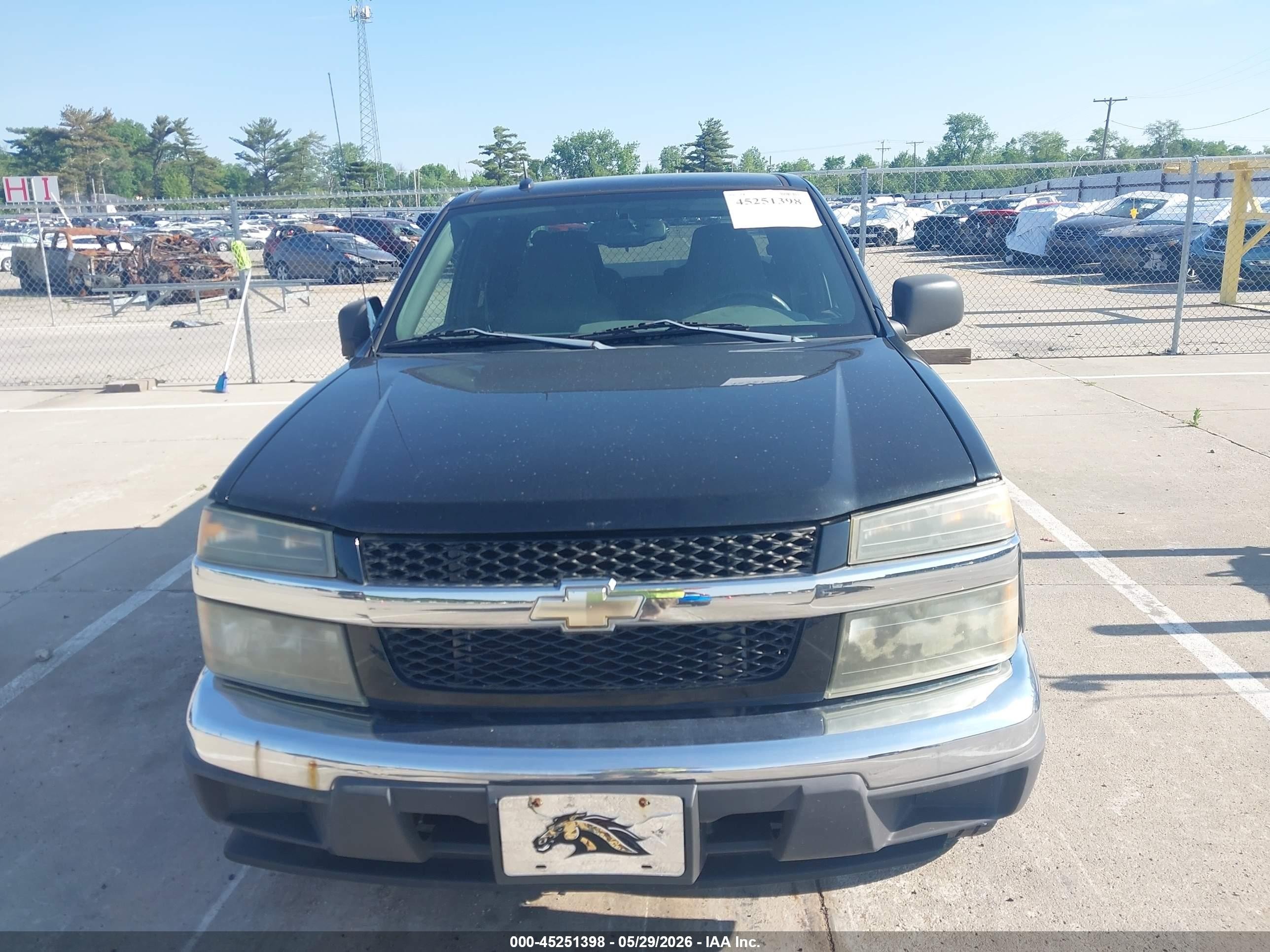 2005 Chevrolet Colorado Ls Black vin: 1GCDT136X58217563