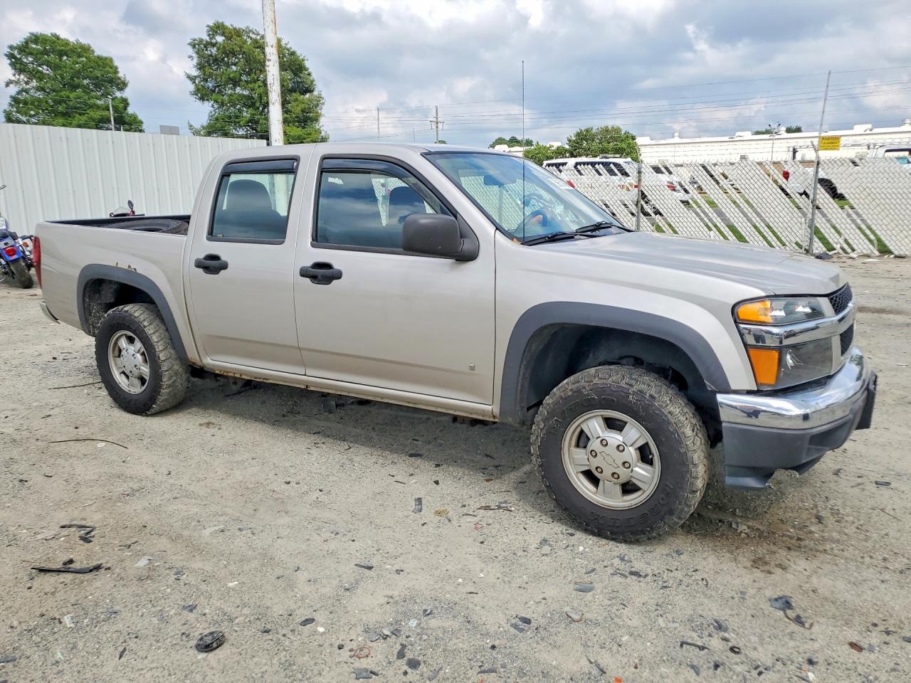 2006 Chevrolet Colorado Silver vin: 1GCDT138268261981