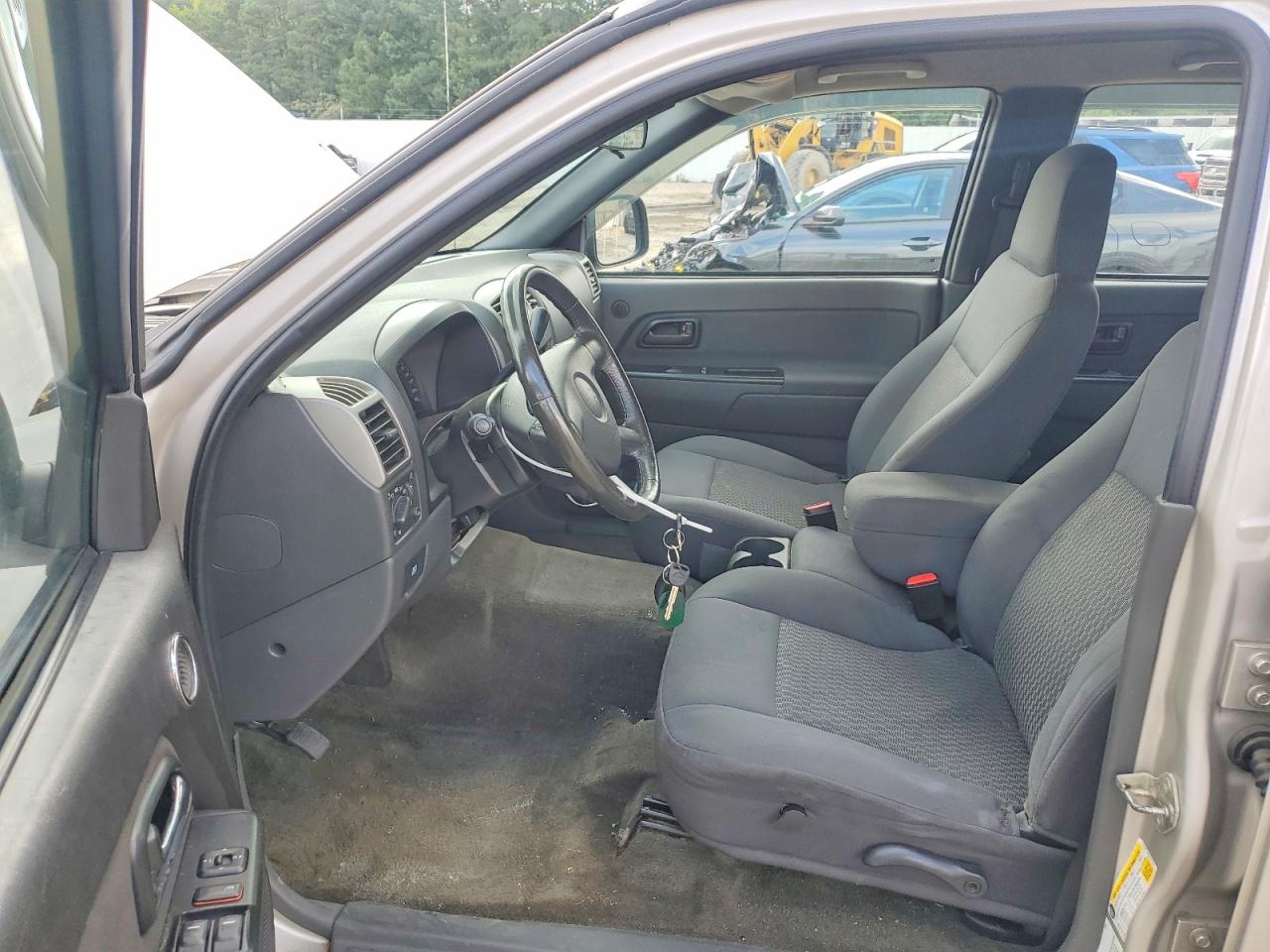 2006 Chevrolet Colorado Silver vin: 1GCDT138268261981