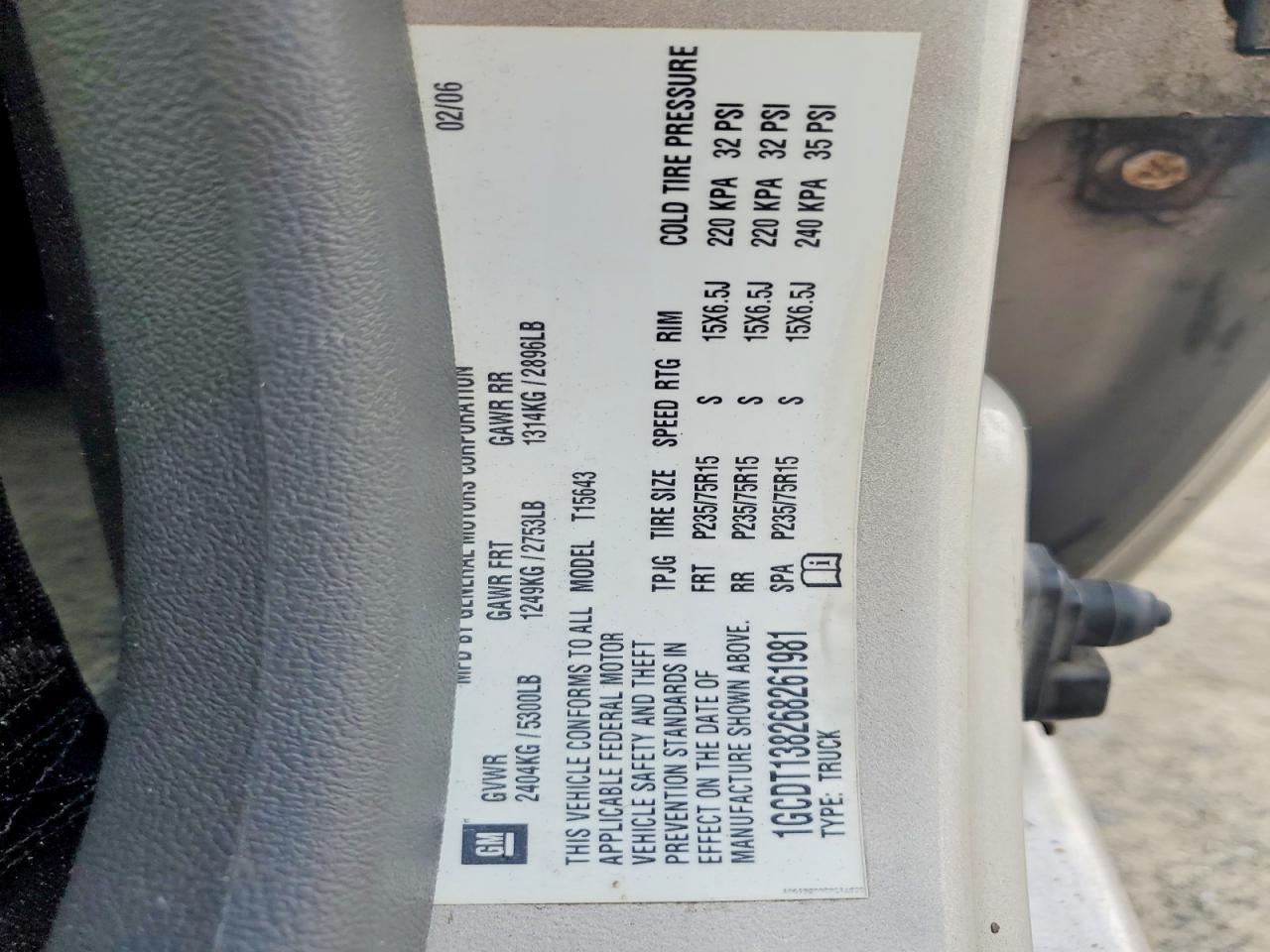 2006 Chevrolet Colorado Silver vin: 1GCDT138268261981