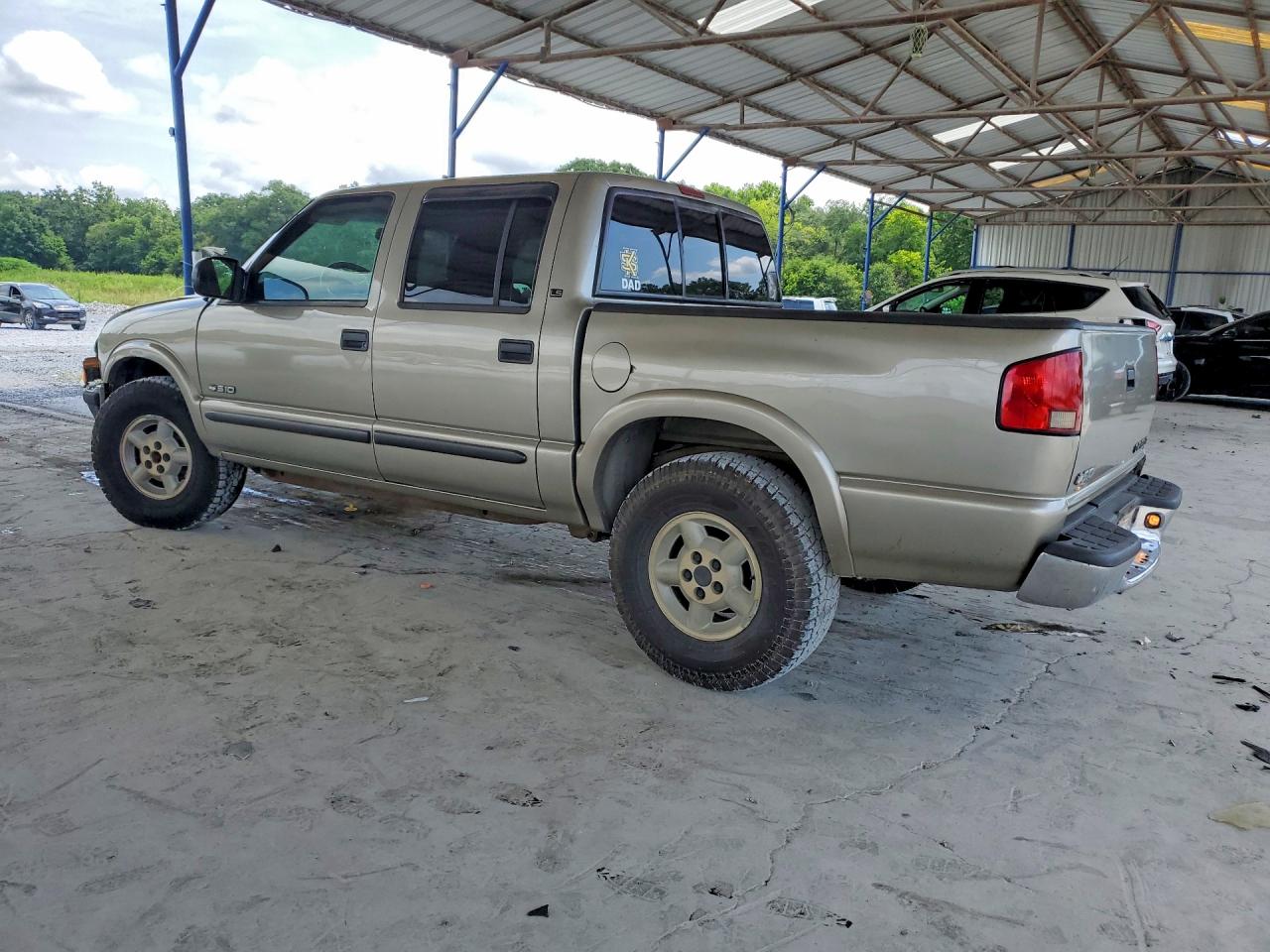 2001 Chevrolet S Truck S10 Gold vin: 1GCDT13W11K262873