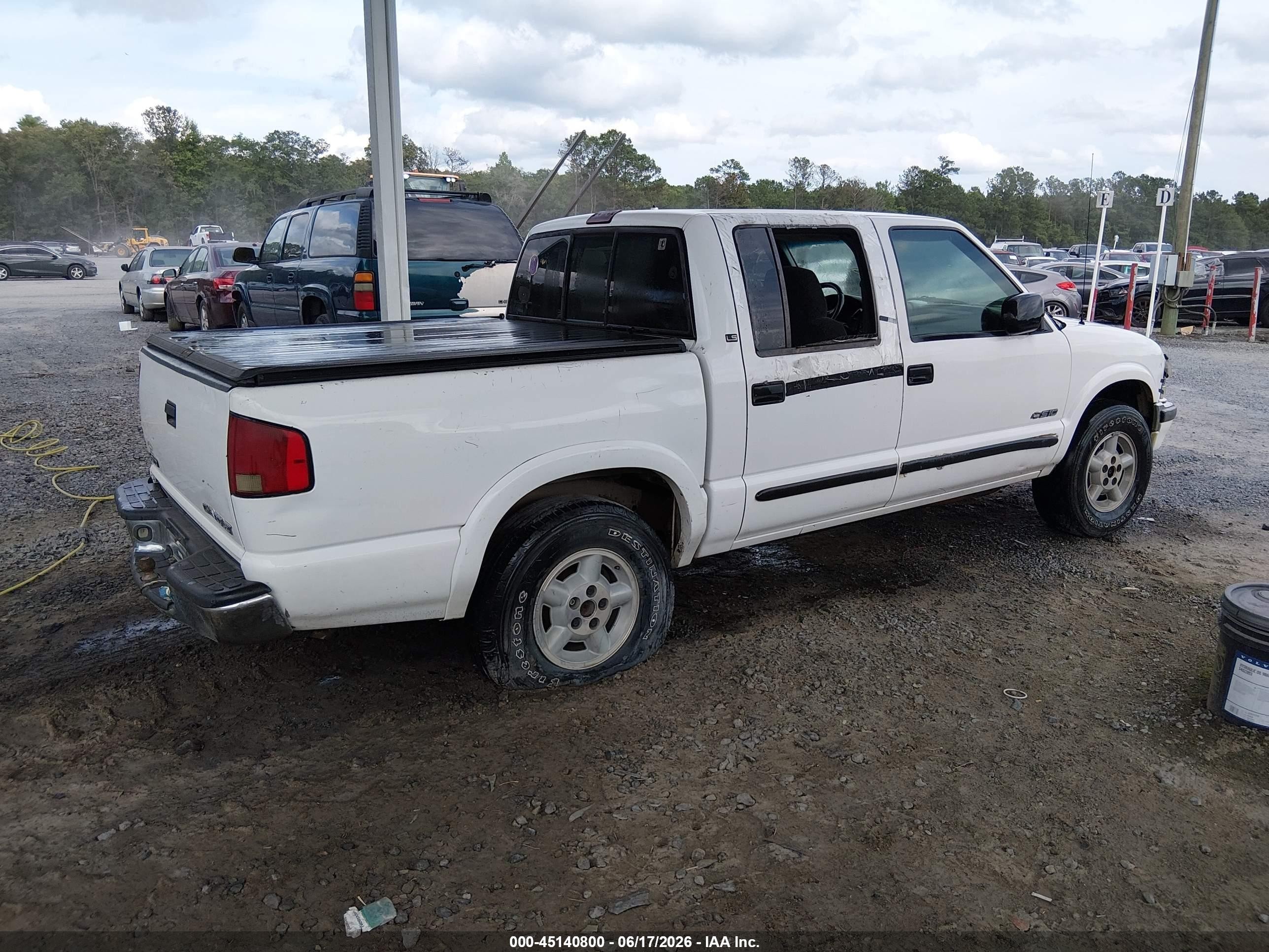 2002 Chevrolet S-10 Ls Белый vin: 1GCDT13W22K146860