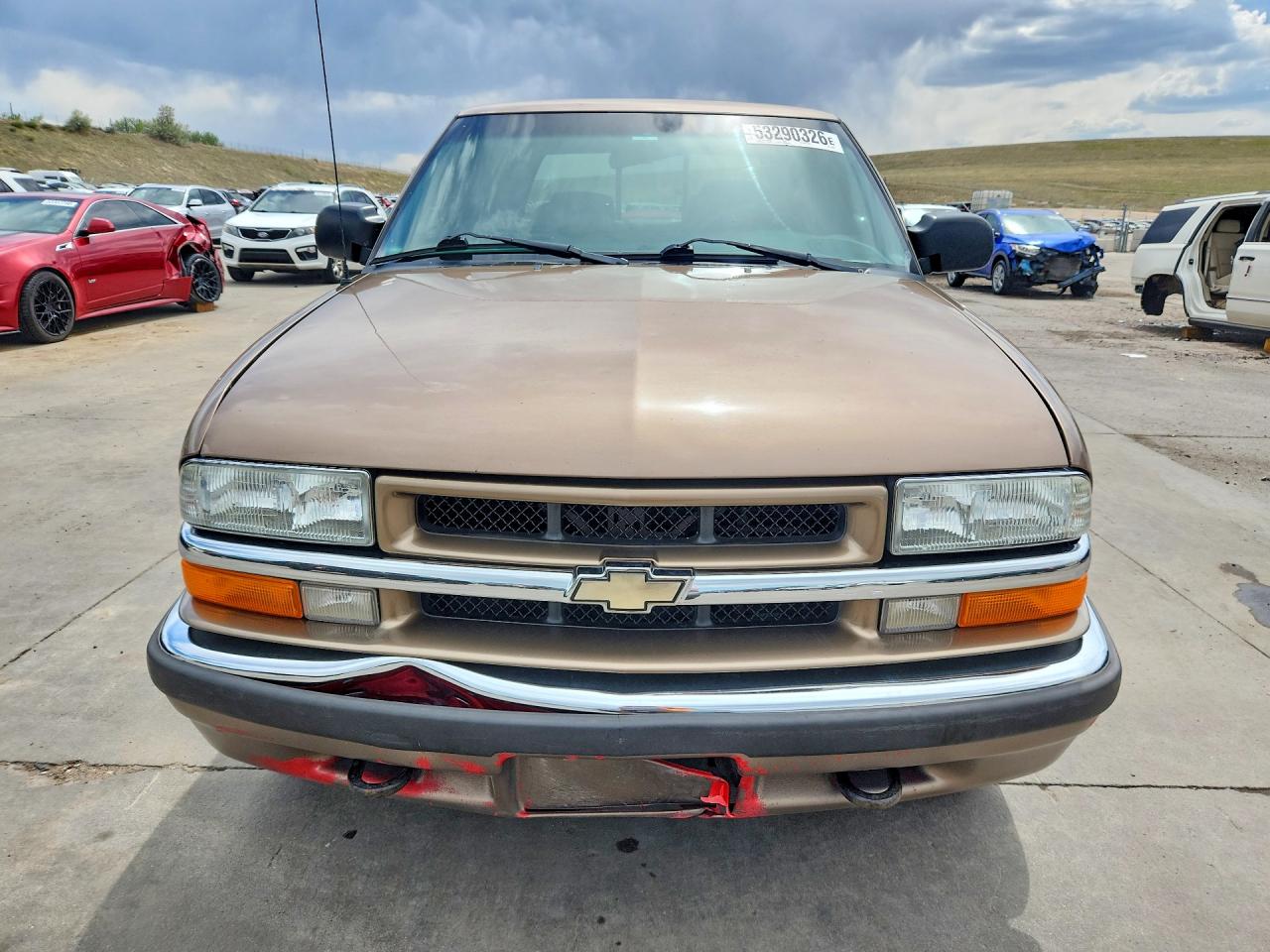 2002 Chevrolet S Truck S10 Gold vin: 1GCDT13W22K154604