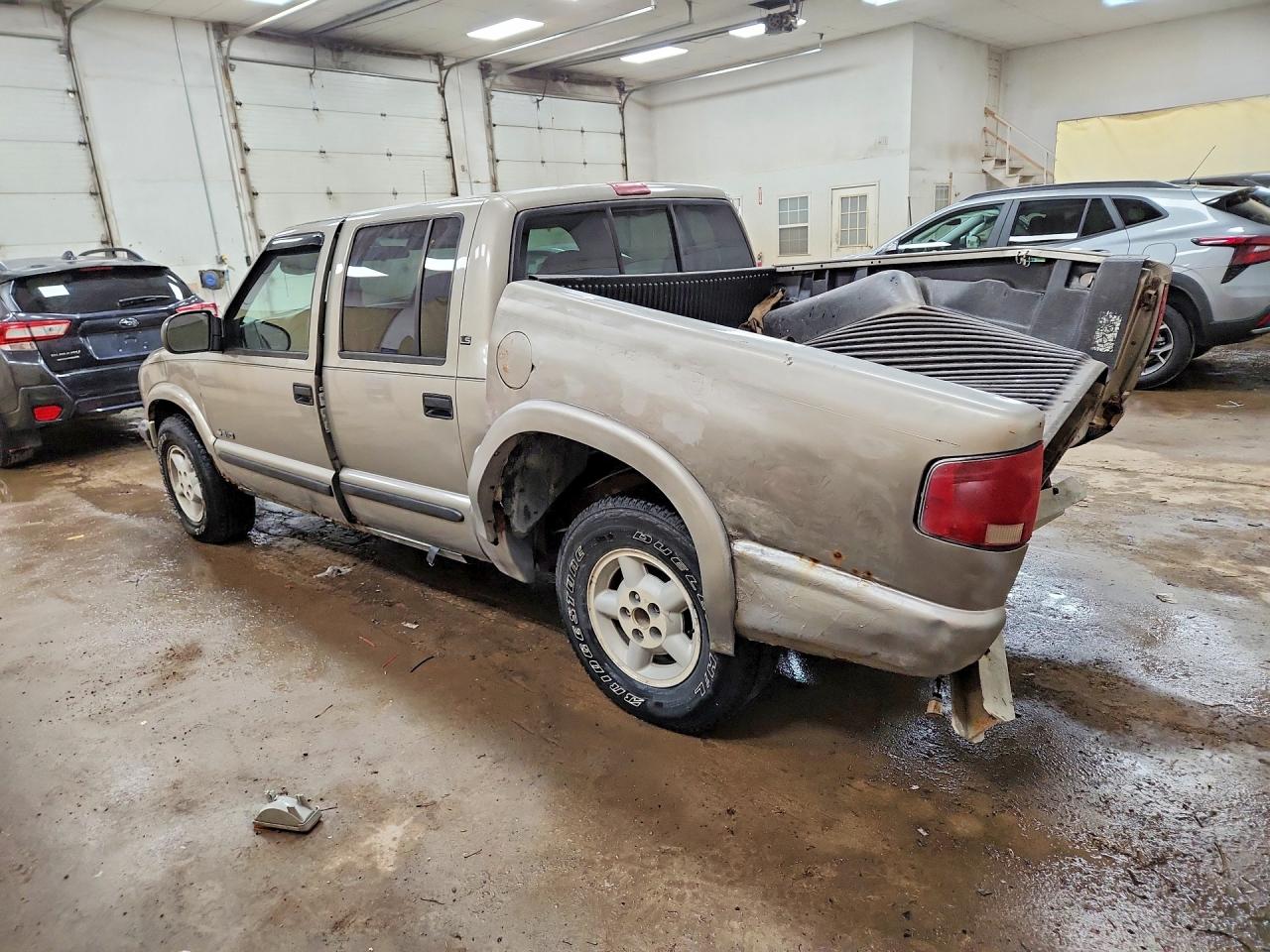 2001 Chevrolet S Truck S10 Tan vin: 1GCDT13W61K154281