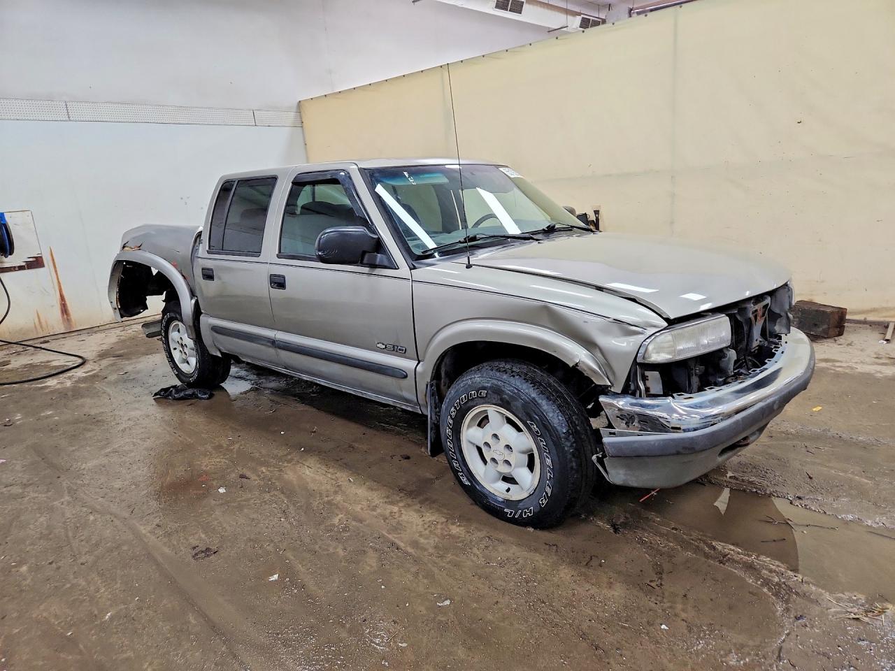 2001 Chevrolet S Truck S10 Tan vin: 1GCDT13W61K154281