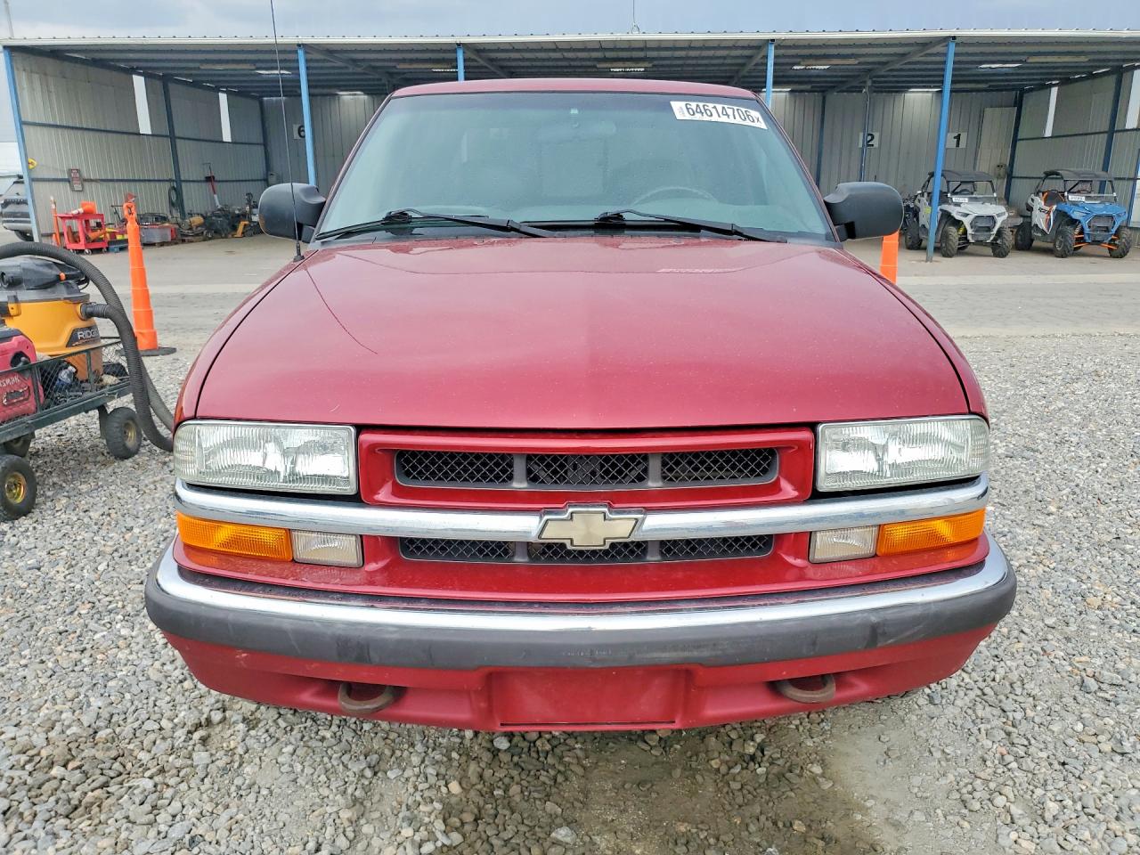 2002 Chevrolet S Truck S10 Red vin: 1GCDT13W62K137580