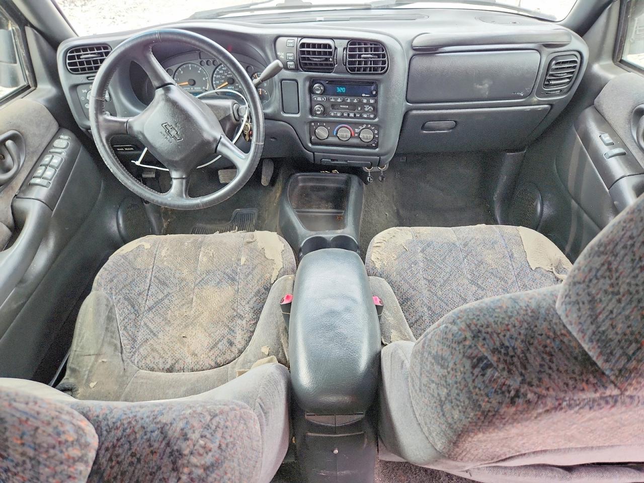 2002 Chevrolet S Truck S10 Tan vin: 1GCDT13W92K239701