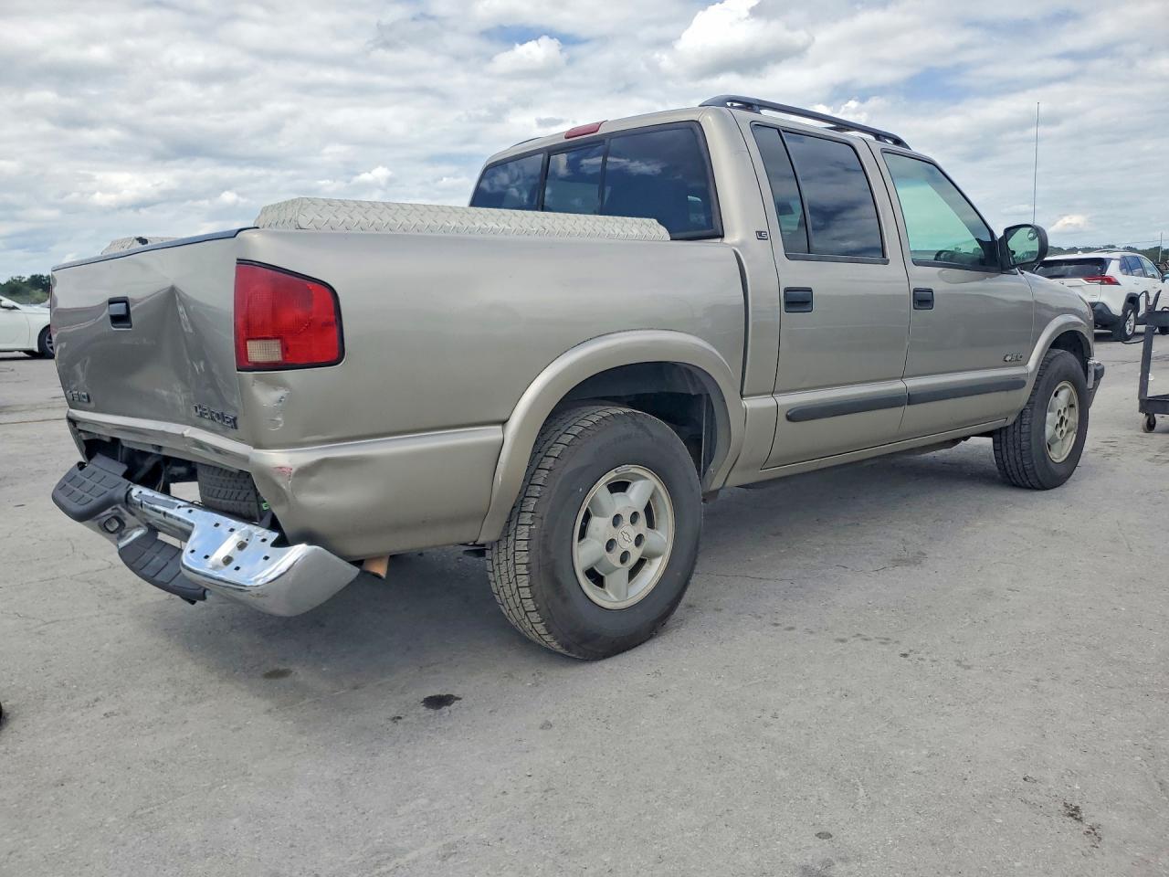 2001 Chevrolet S Truck S10 Tan vin: 1GCDT13WX1K214756