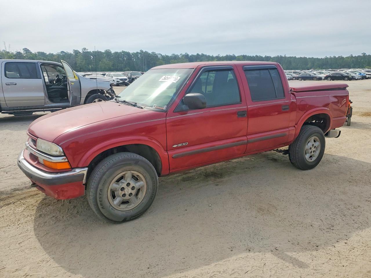 2002 Chev S10 Burgundy vin: 1GCDT13WX2K194218
