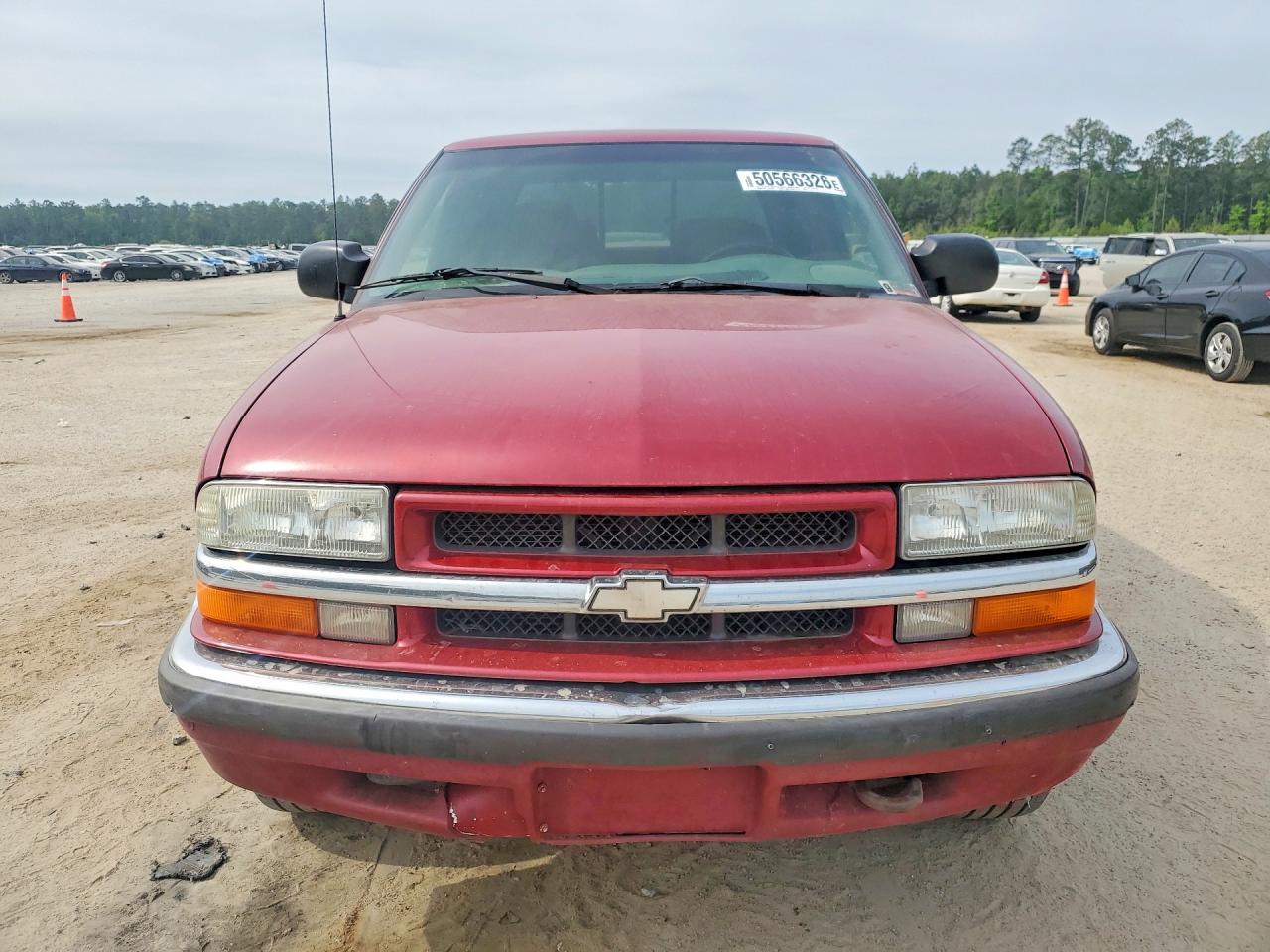 2002 Chev S10 Burgundy vin: 1GCDT13WX2K194218