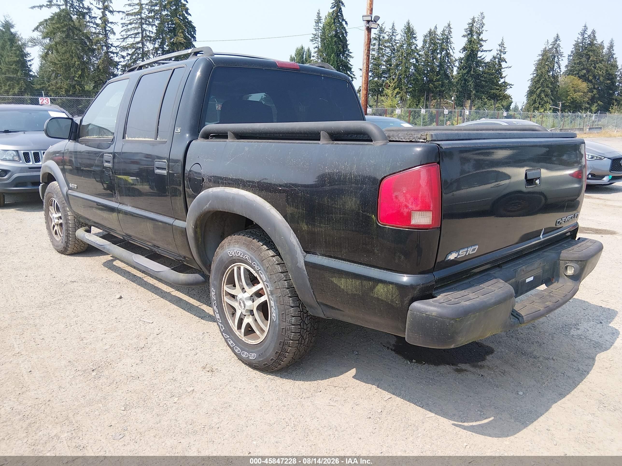 2003 Chevrolet S Truck S10 Black vin: 1GCDT13X03K141554