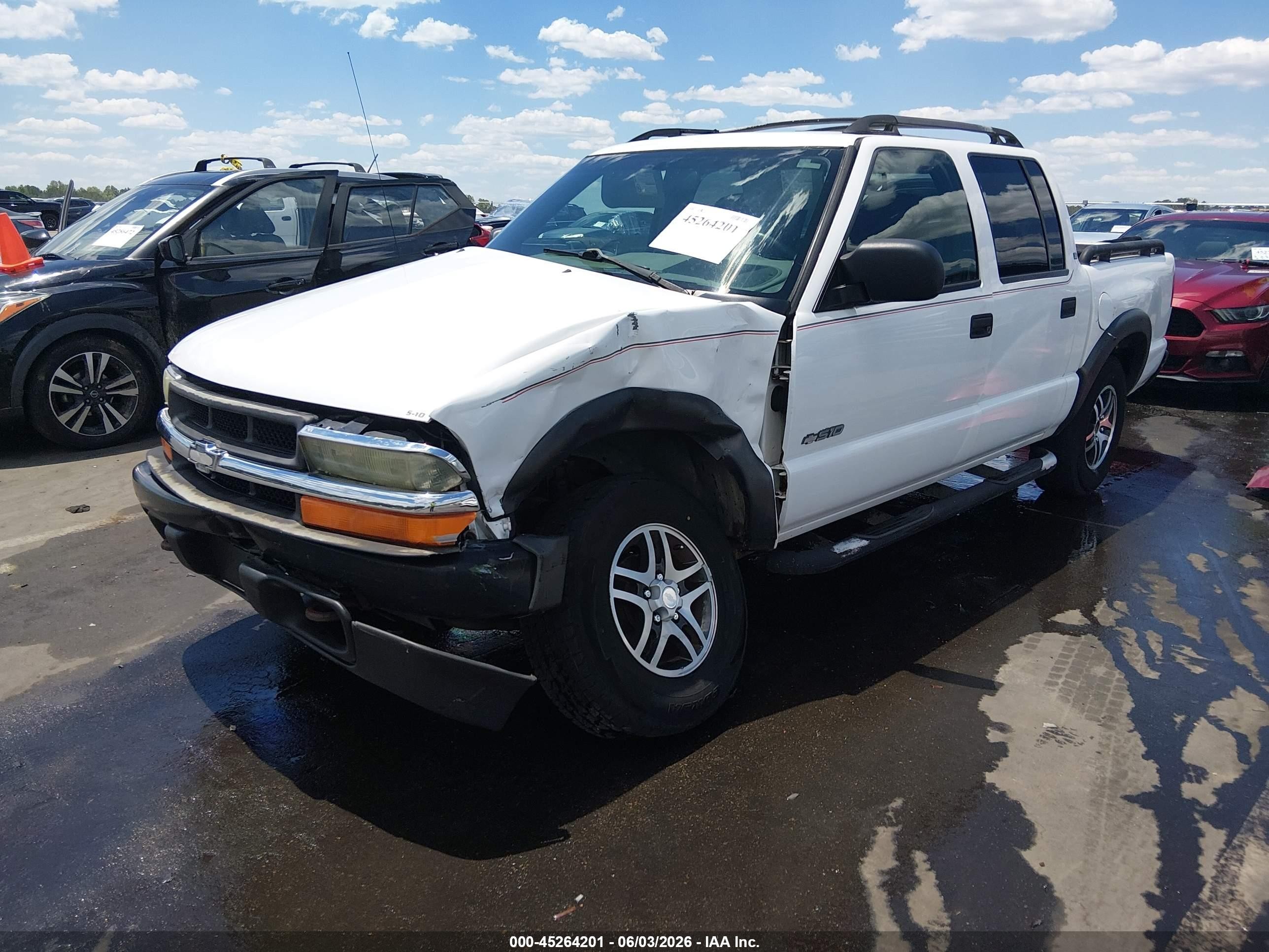 2004 Chevrolet S-10 Ls Белый vin: 1GCDT13X14K139619