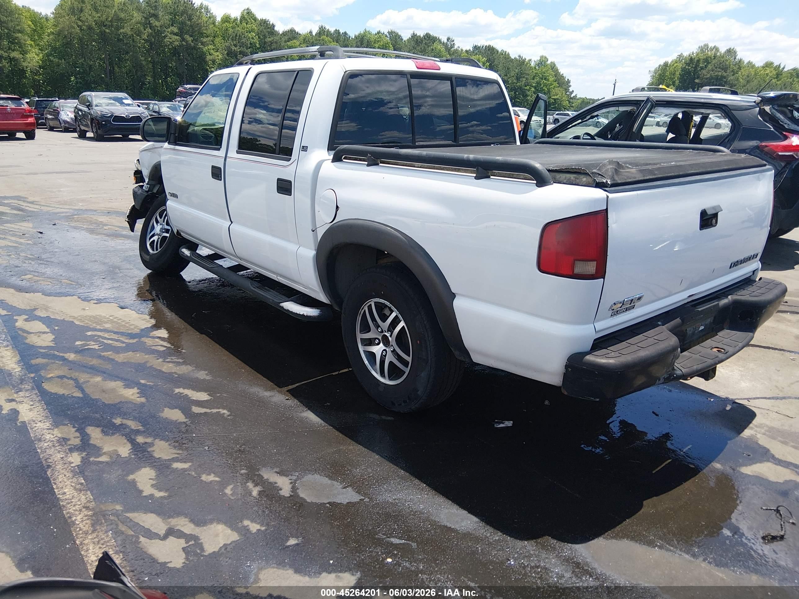 2004 Chevrolet S-10 Ls Белый vin: 1GCDT13X14K139619