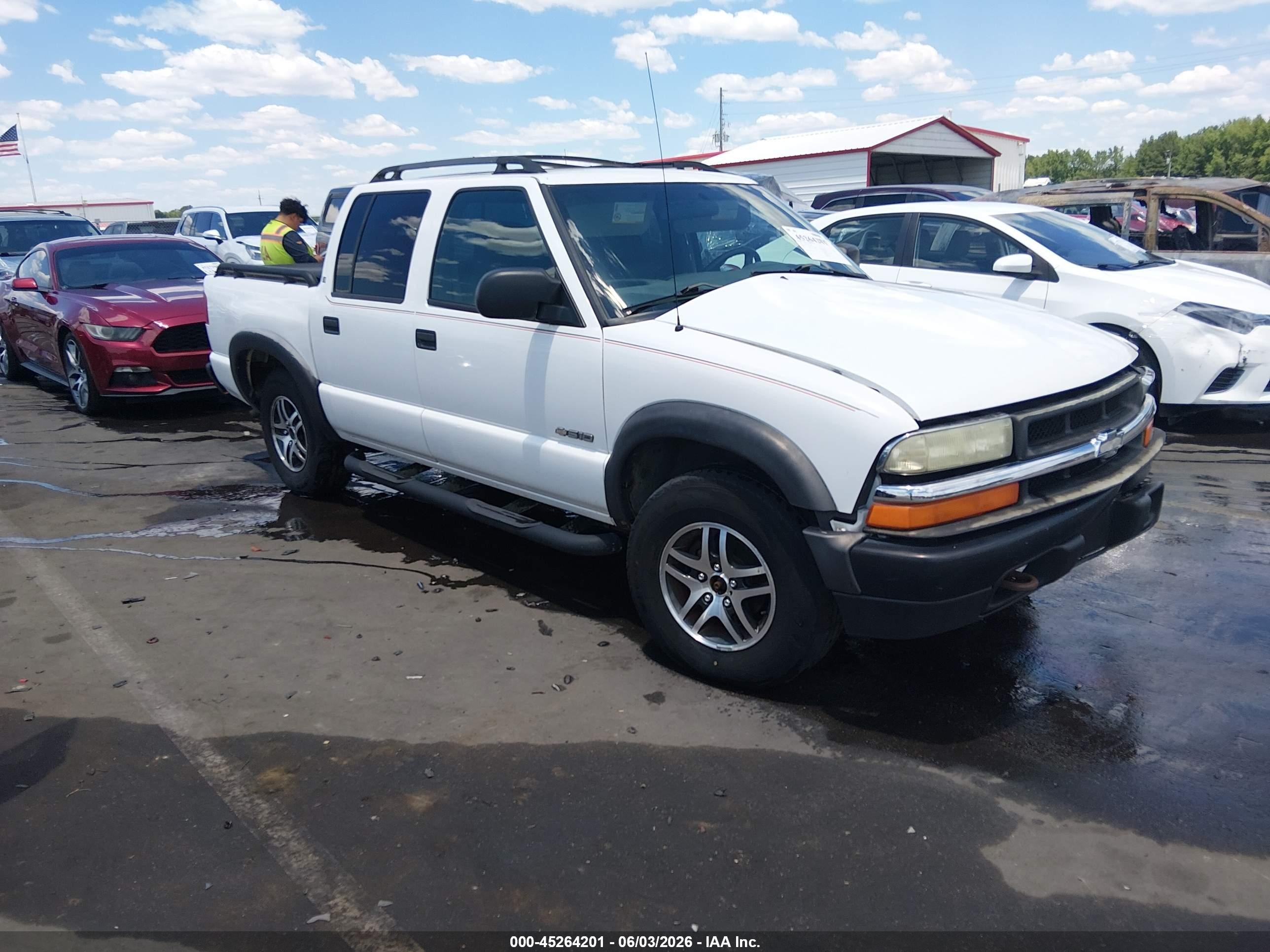2004 Chevrolet S-10 Ls Белый vin: 1GCDT13X14K139619