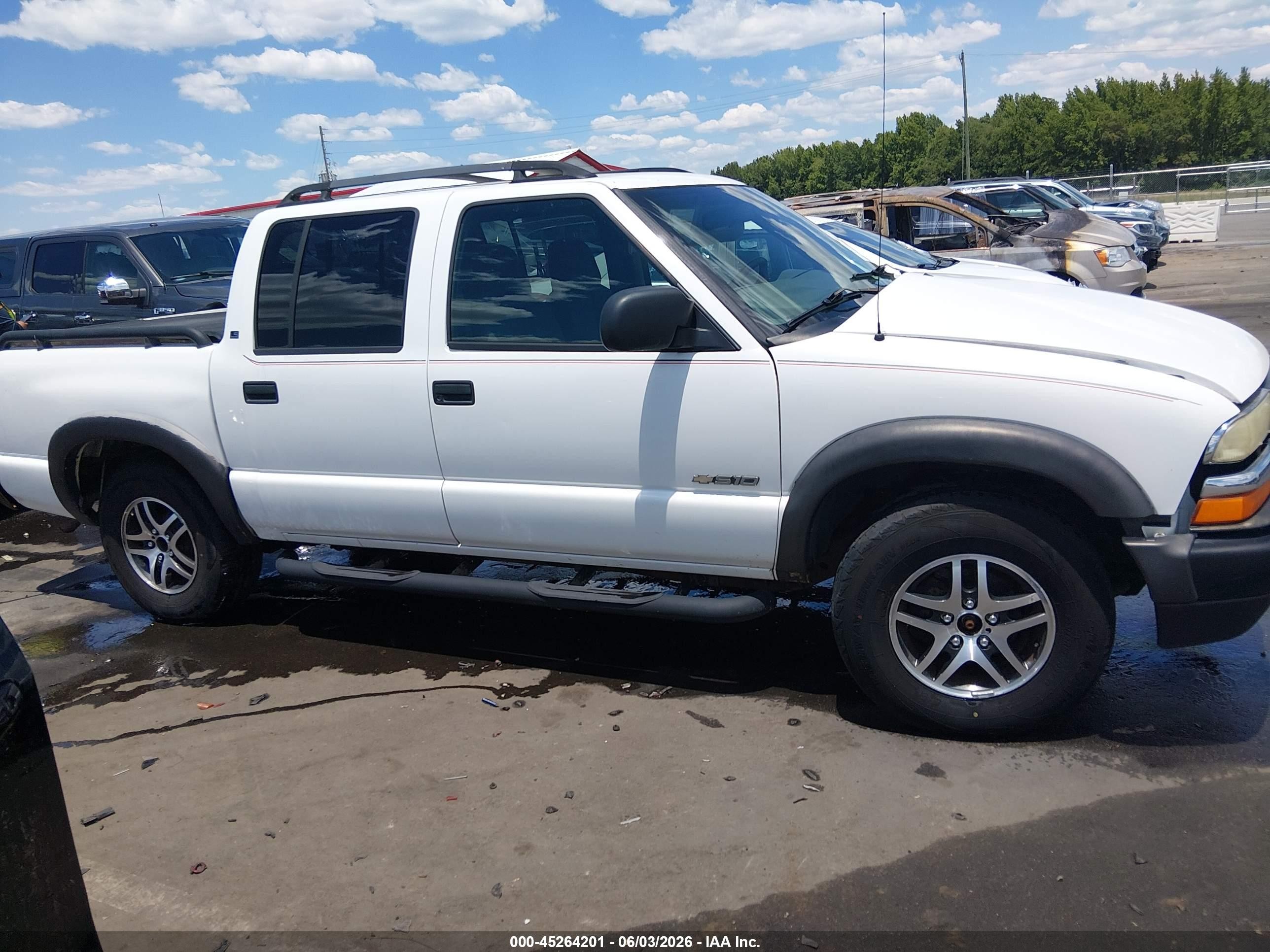 2004 Chevrolet S-10 Ls Белый vin: 1GCDT13X14K139619