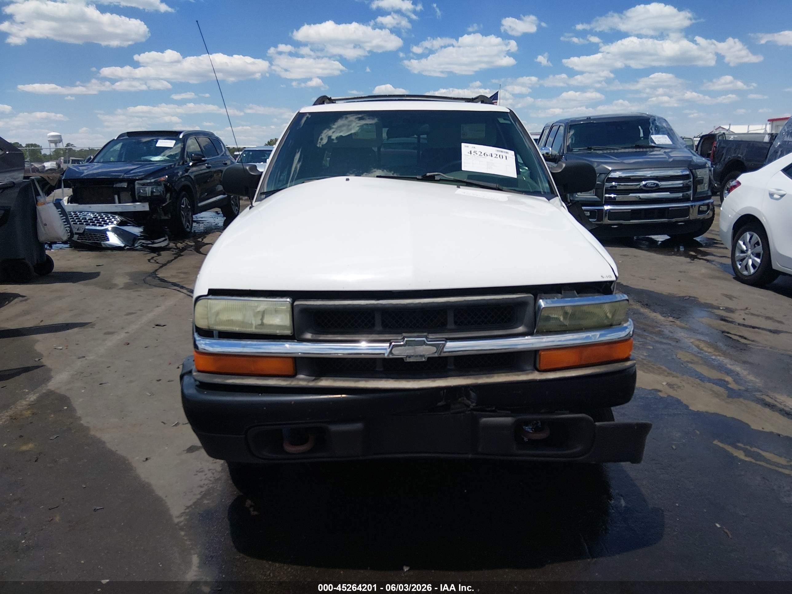 2004 Chevrolet S-10 Ls Белый vin: 1GCDT13X14K139619