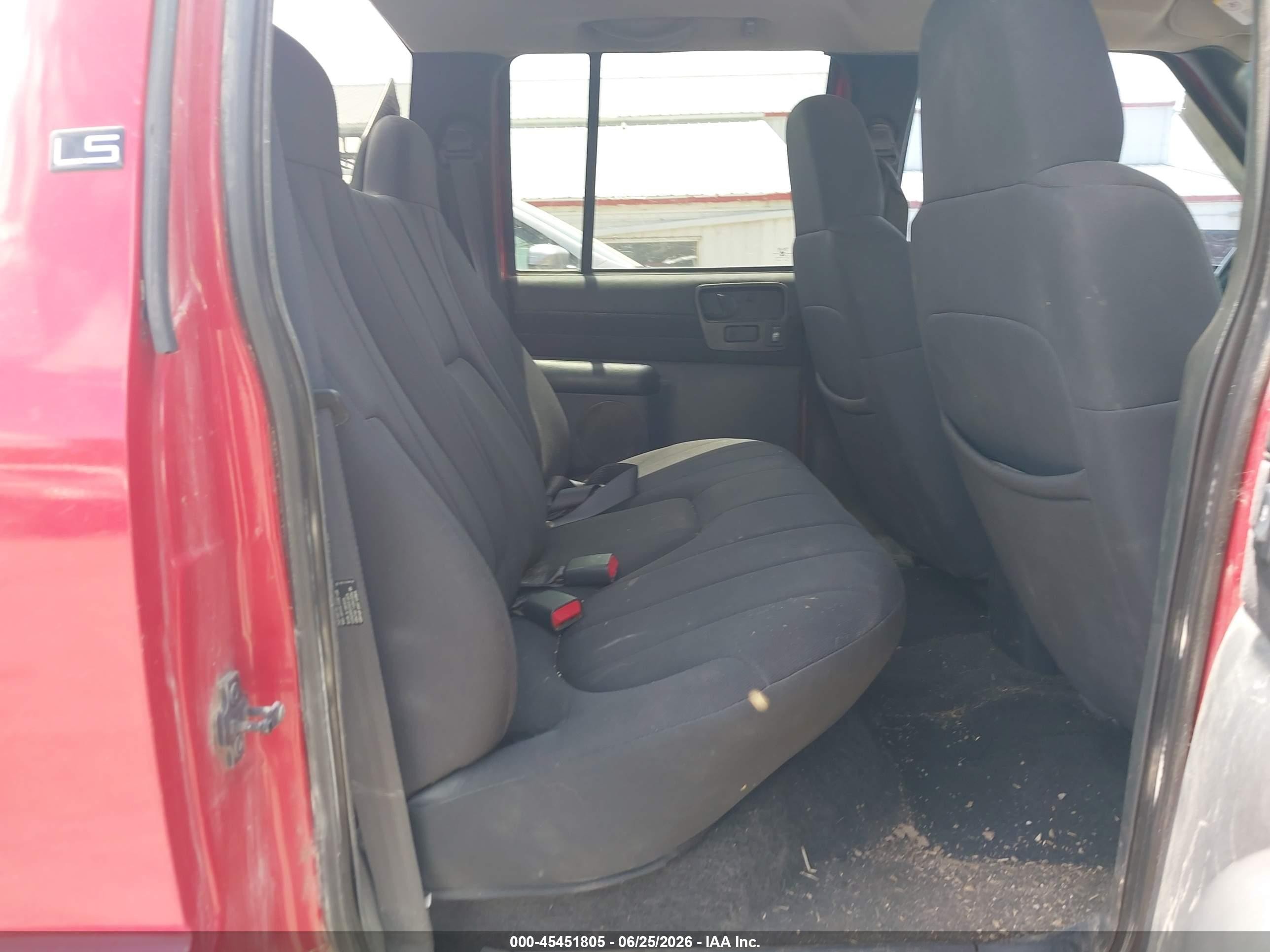 2003 Chevrolet S-10 Ls Красный vin: 1GCDT13X23K134069