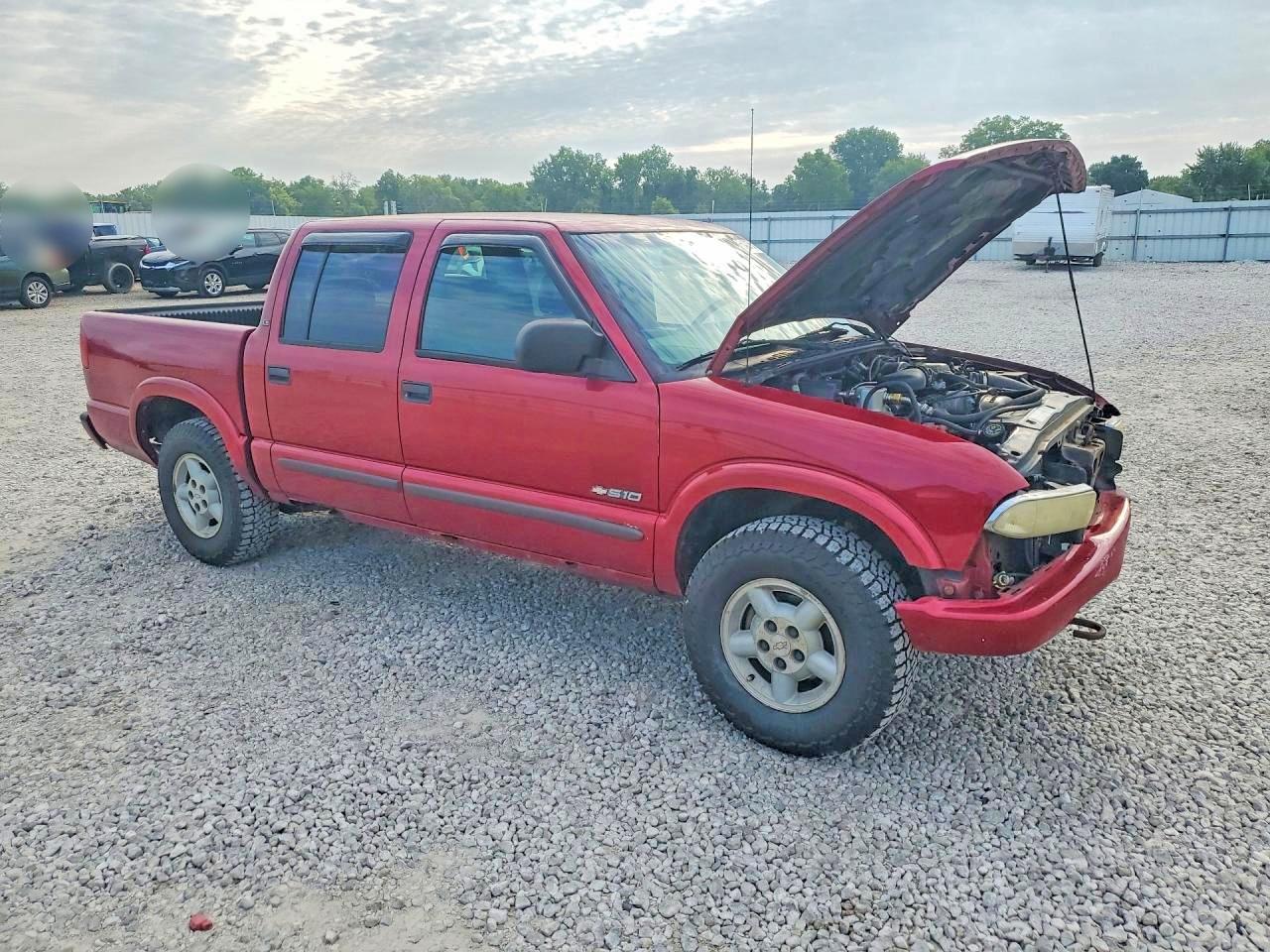 2003 Chevrolet S Truck S10 Burgundy vin: 1GCDT13X33K184995