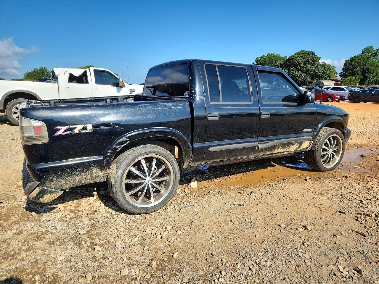 2004 Chevrolet S Truck S10 Black vin: 1GCDT13X64K118765