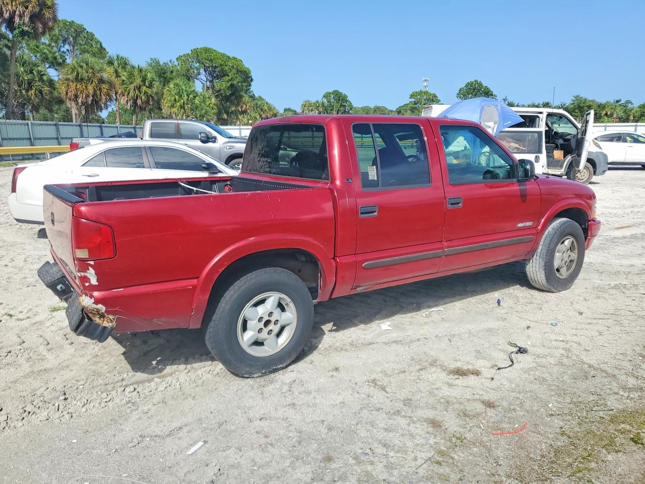 2004 Chevrolet S Truck S10 Maroon vin: 1GCDT13X84K102499