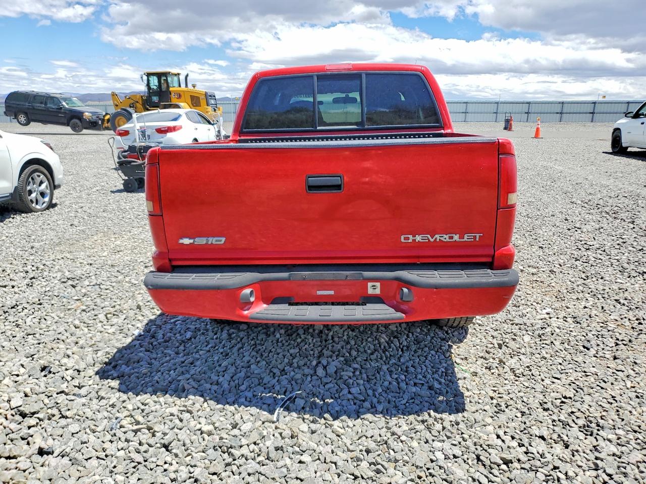 2004 Chevrolet S Truck S10 Красный vin: 1GCDT13X84K137916