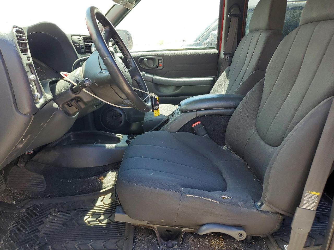 2004 Chevrolet S Truck S10 Красный vin: 1GCDT13X84K137916