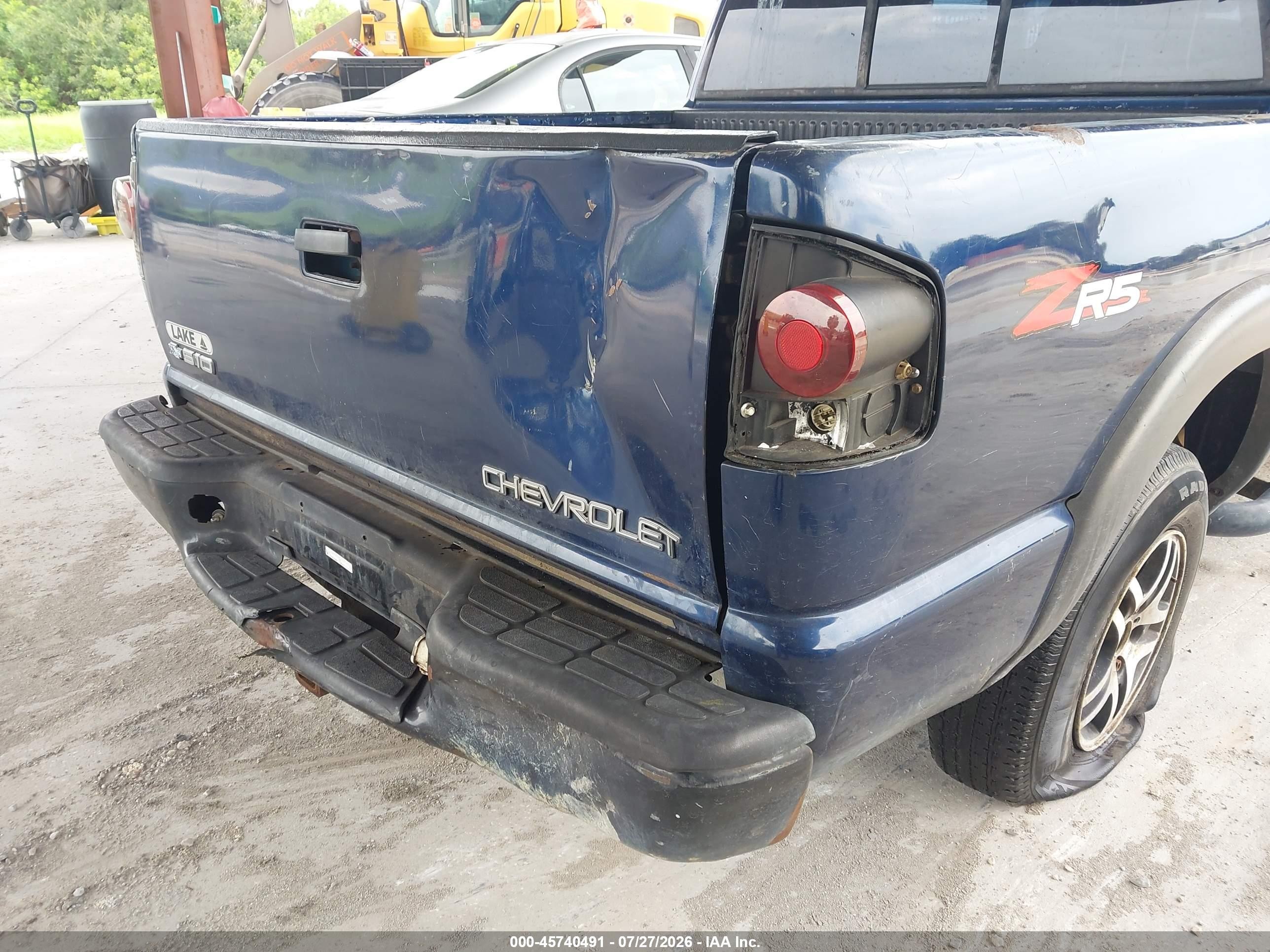 2004 Chevrolet S-10 Ls Синий vin: 1GCDT13XX4K109535