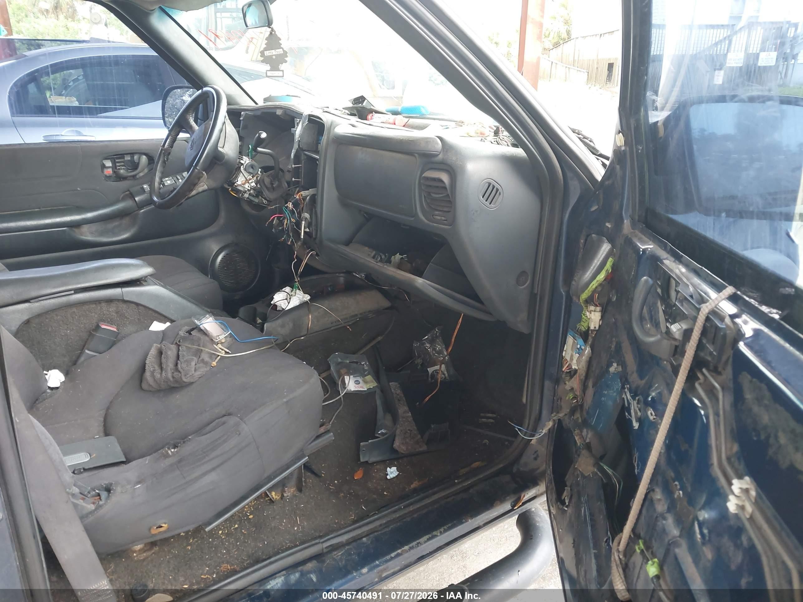 2004 Chevrolet S-10 Ls Синий vin: 1GCDT13XX4K109535