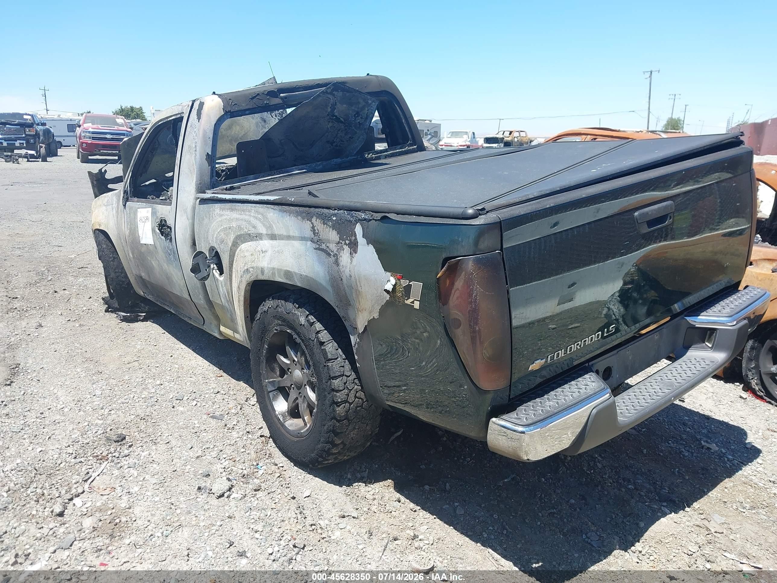 2005 Chevrolet Colorado Ls Green vin: 1GCDT146158205879