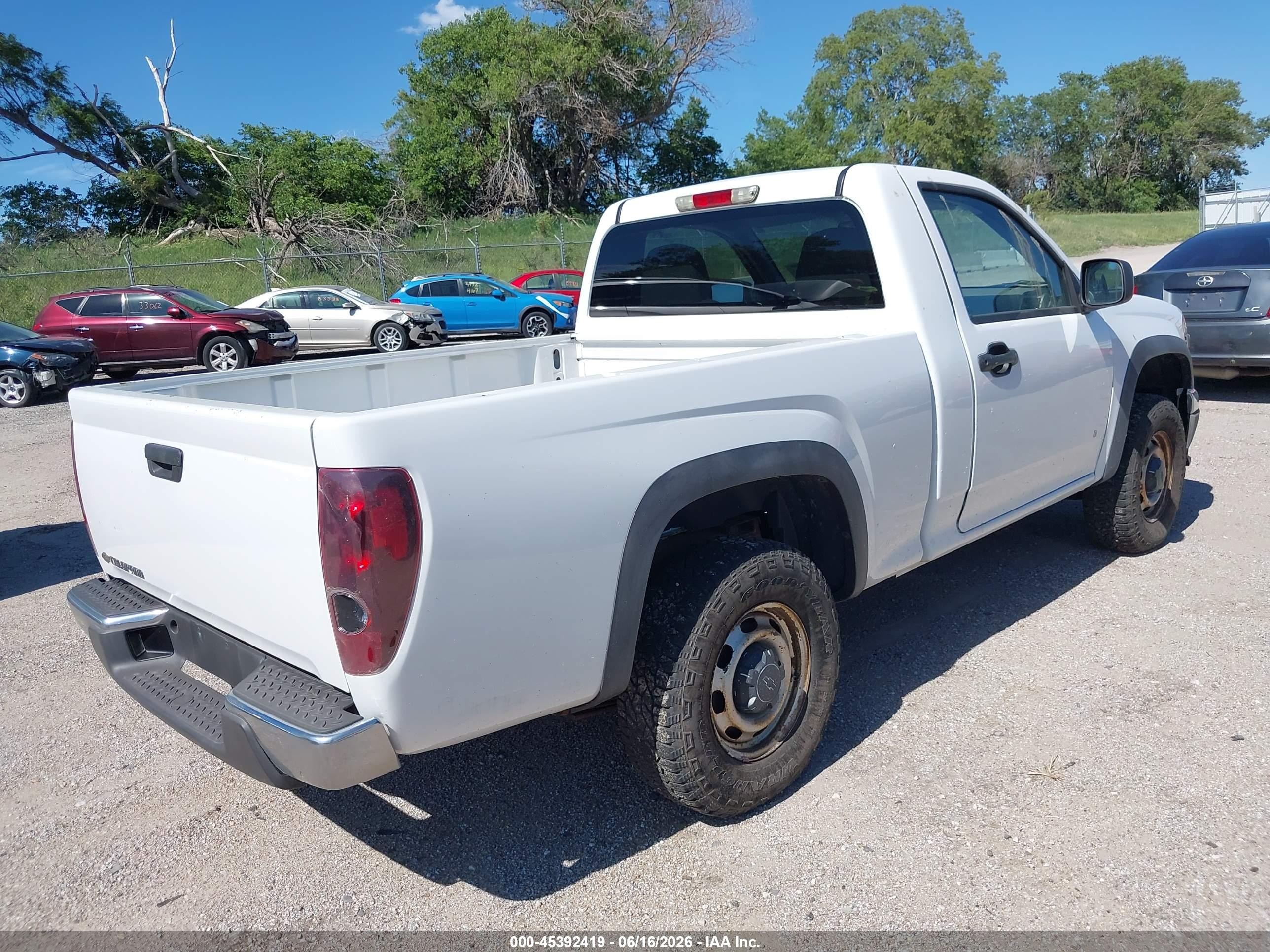 2008 Chevrolet Colorado Work Truck White vin: 1GCDT14E388171553