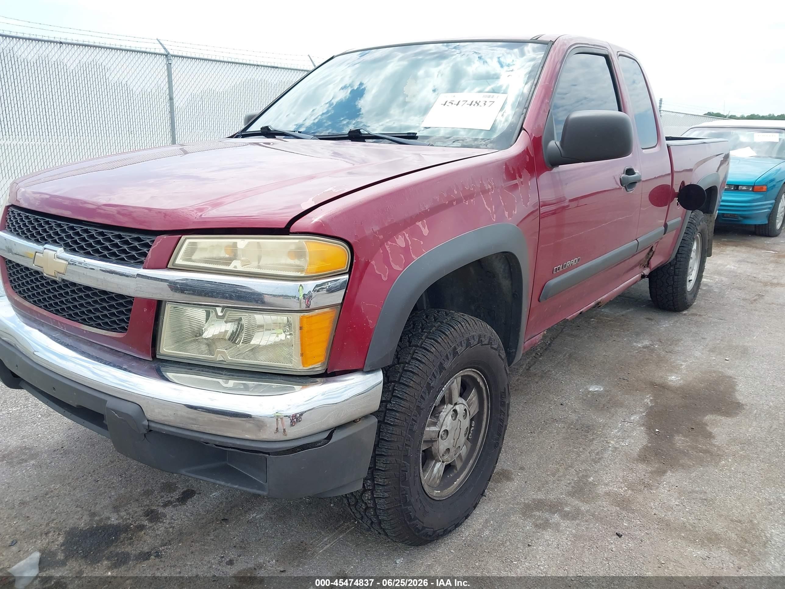2004 Chevrolet Colorado Ls Red vin: 1GCDT196048193537