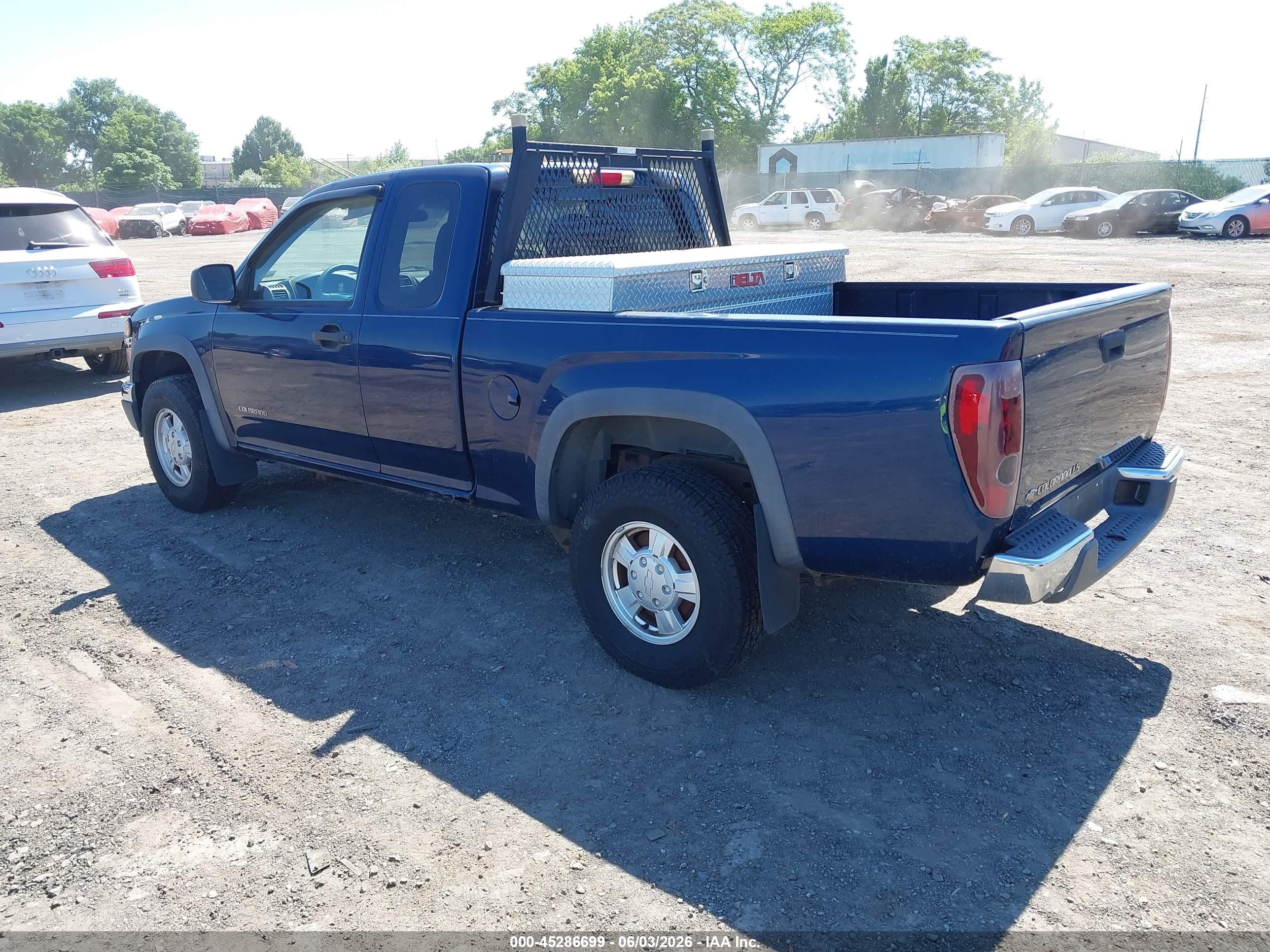 2004 Chevrolet Colorado Ls Blue vin: 1GCDT196048195871