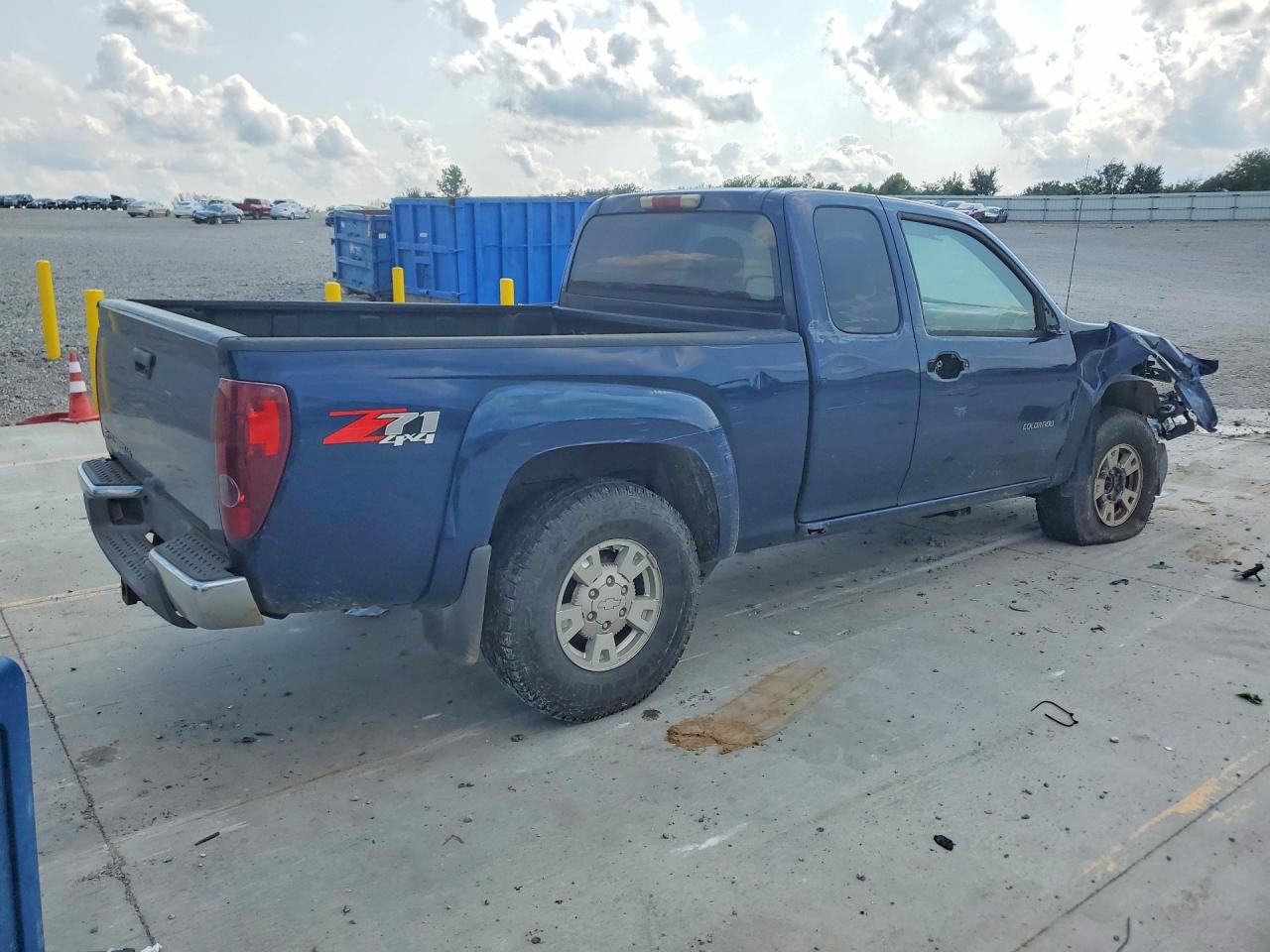 2004 Chevrolet Colorado Blue vin: 1GCDT196048196373