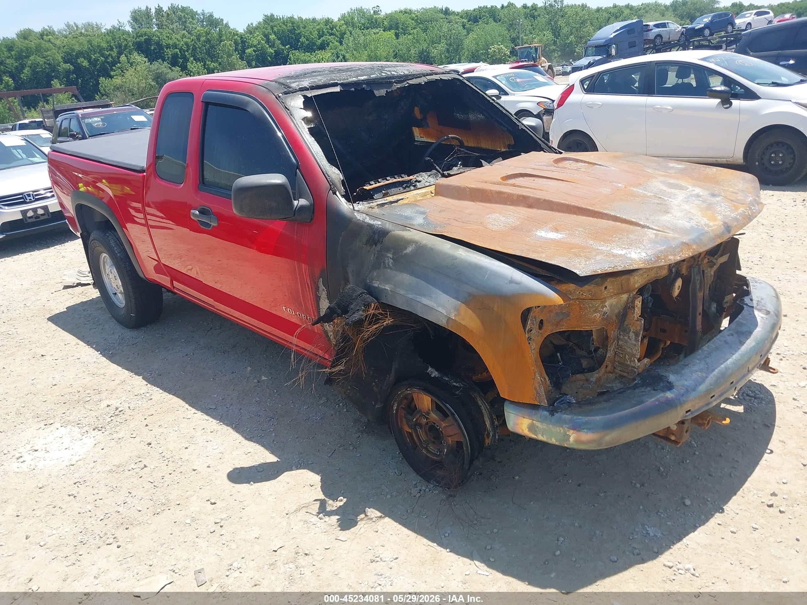 2004 Chevrolet Colorado Ls Red vin: 1GCDT196248145845