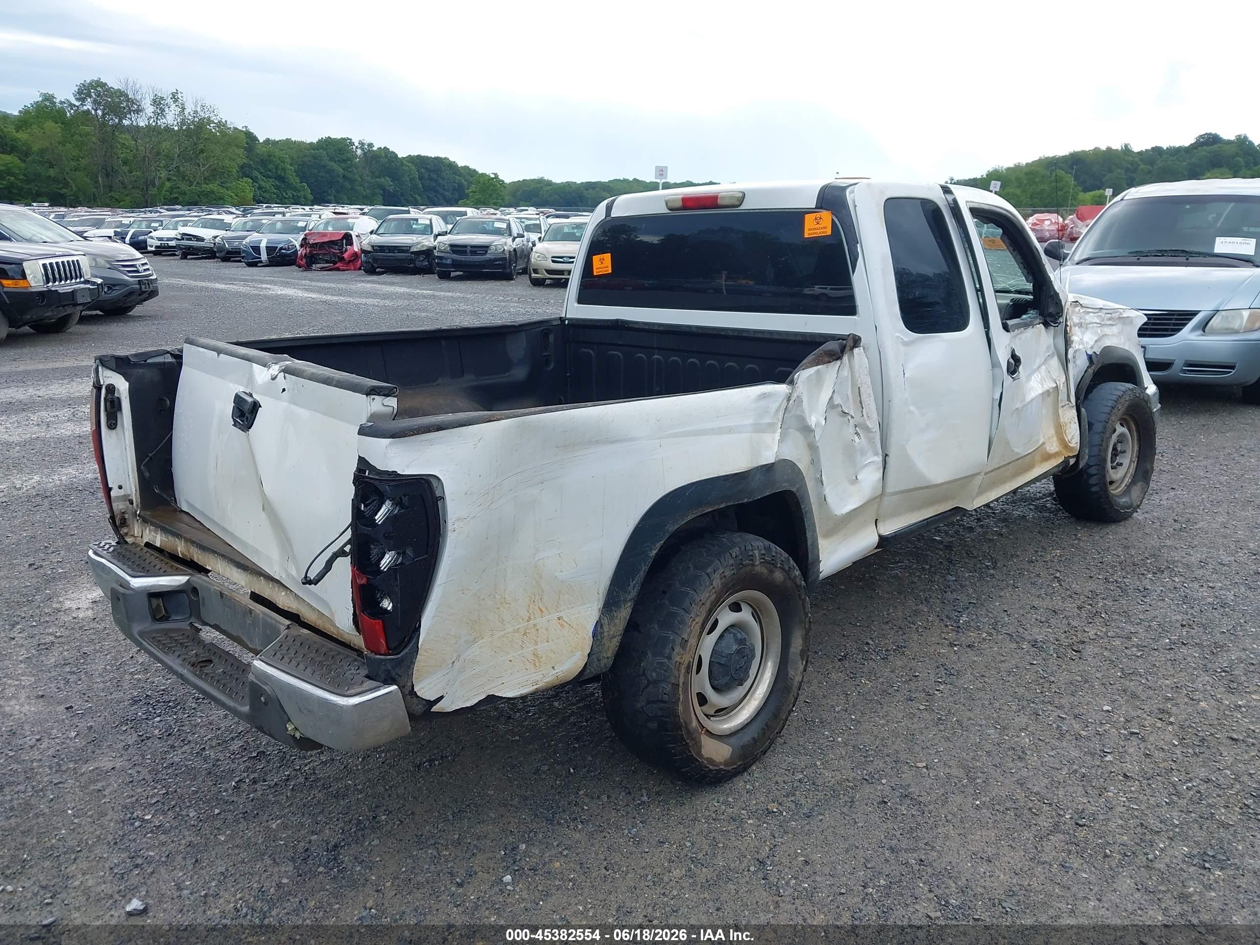 2006 Chevrolet Colorado Work Truck White vin: 1GCDT196268216514