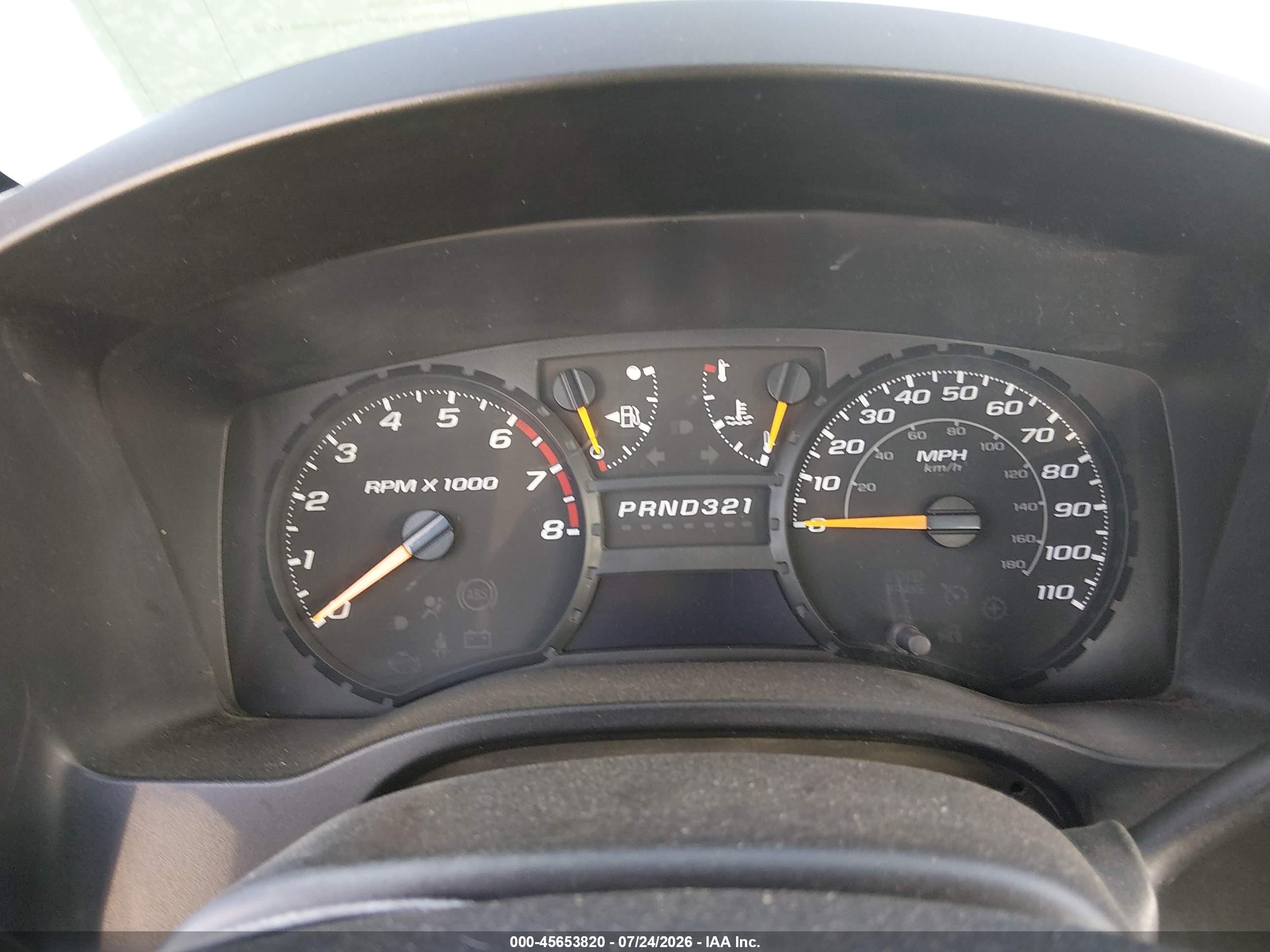 2004 Chevrolet Colorado   White vin: 1GCDT196348212064