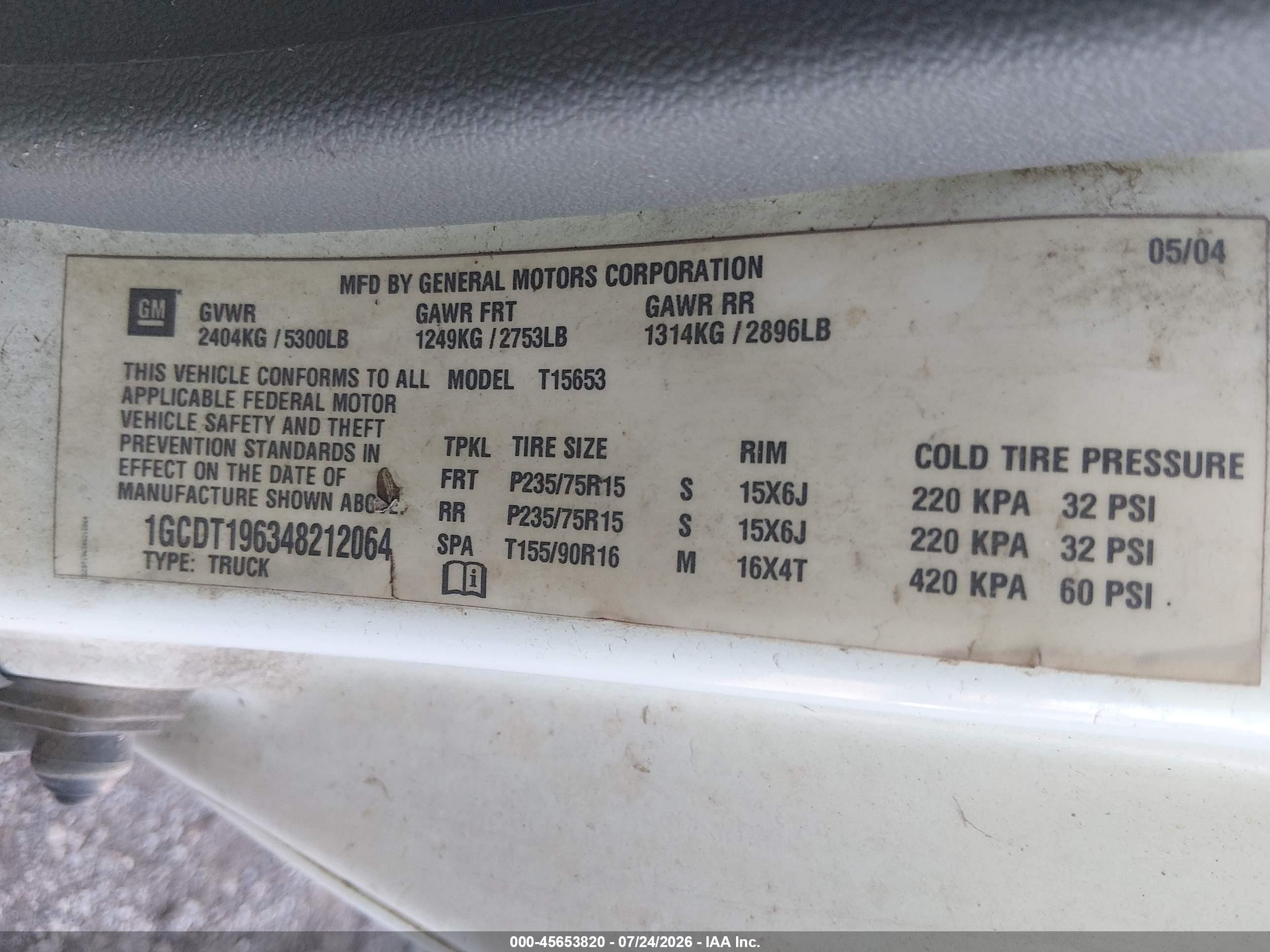 2004 Chevrolet Colorado   White vin: 1GCDT196348212064