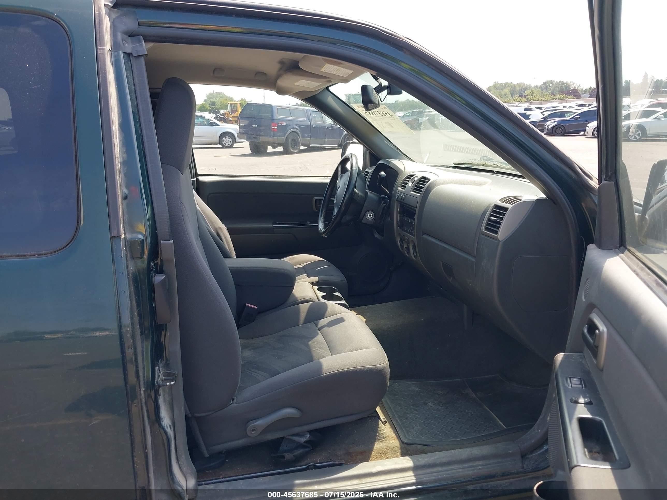 2005 Chevrolet Colorado Ls Green vin: 1GCDT196758190135