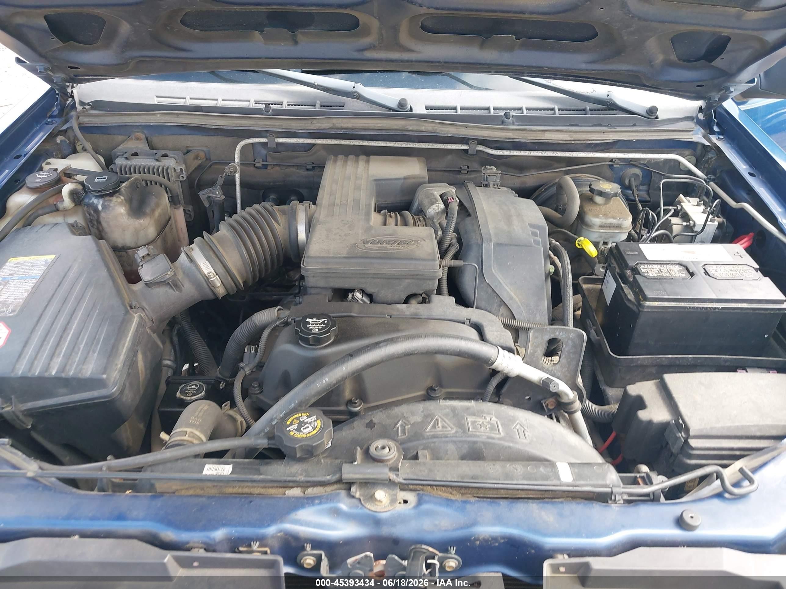 2005 Chevrolet Colorado Ls Blue vin: 1GCDT196758246333