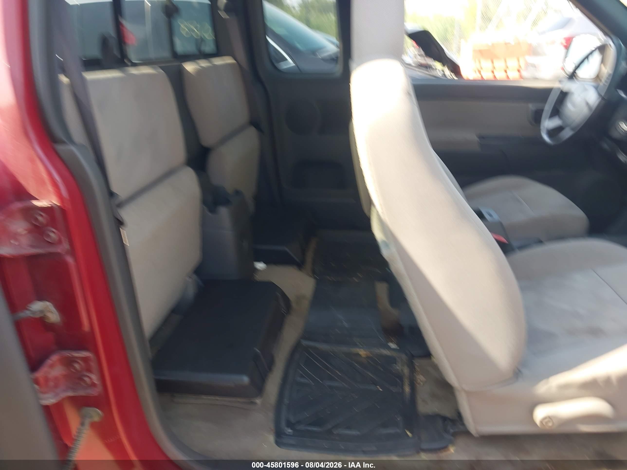 2005 Chevrolet Colorado Ls Red vin: 1GCDT196858122832