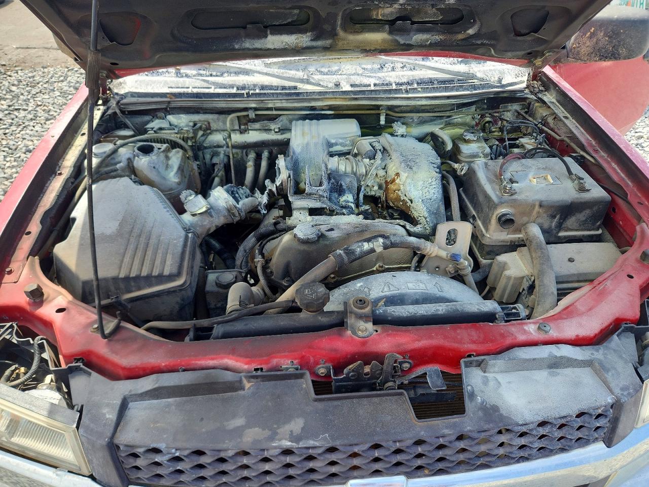 2005 Chevrolet Colorado Red vin: 1GCDT196958228450