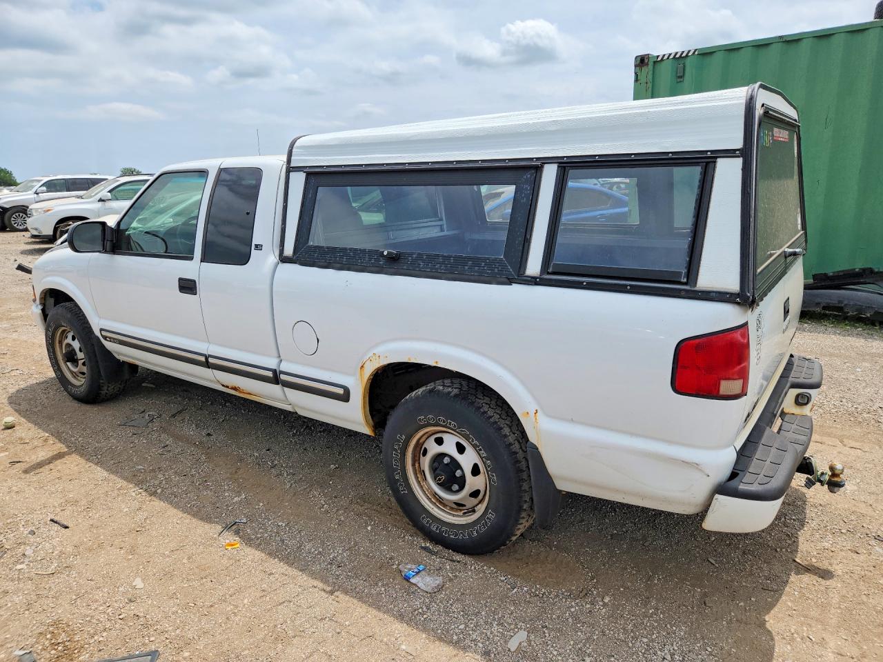 2001 Chevrolet S Truck S10 White vin: 1GCDT19W018136444
