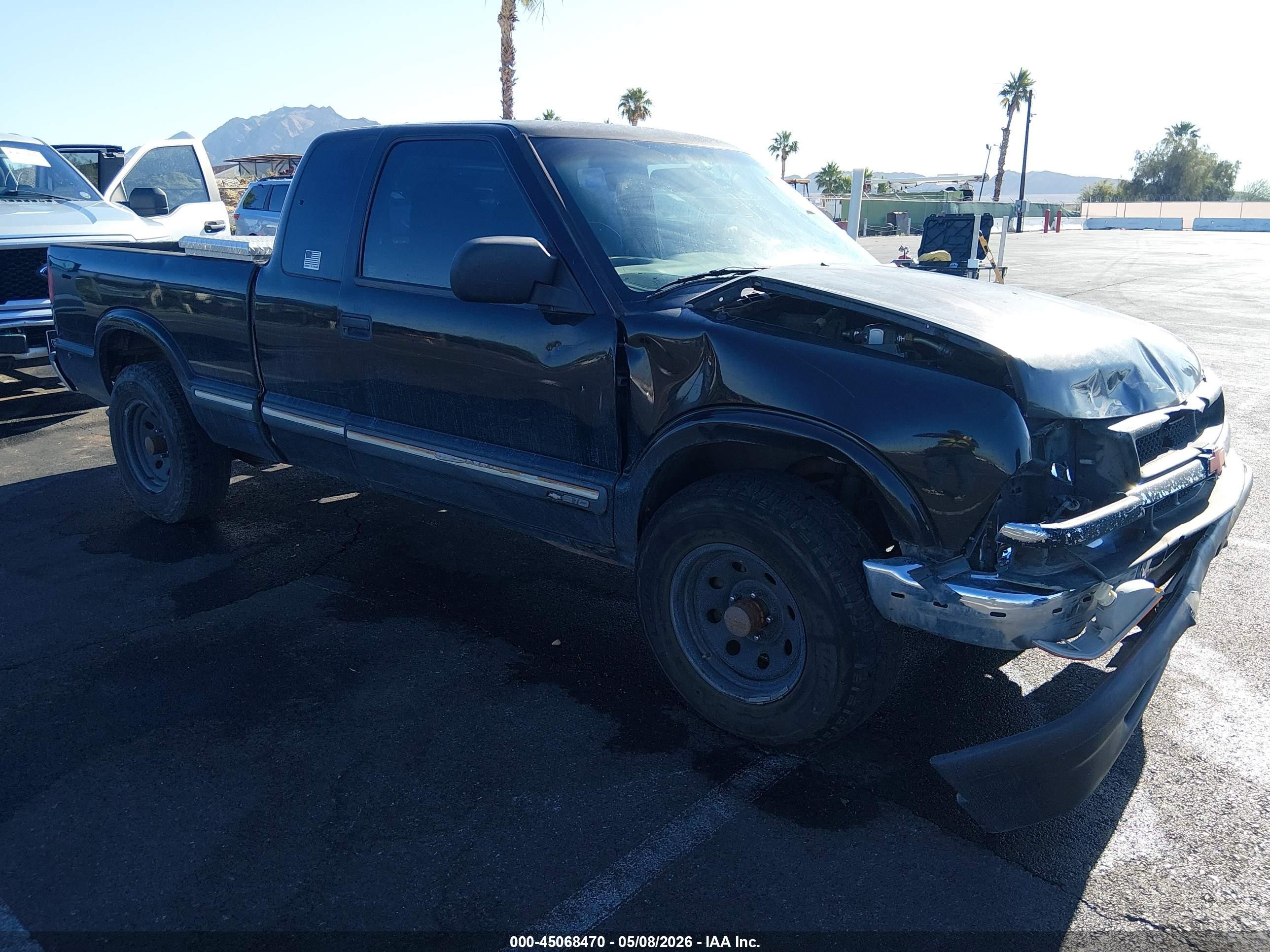 2001 Chevrolet S-10 Ls Black vin: 1GCDT19W018223051