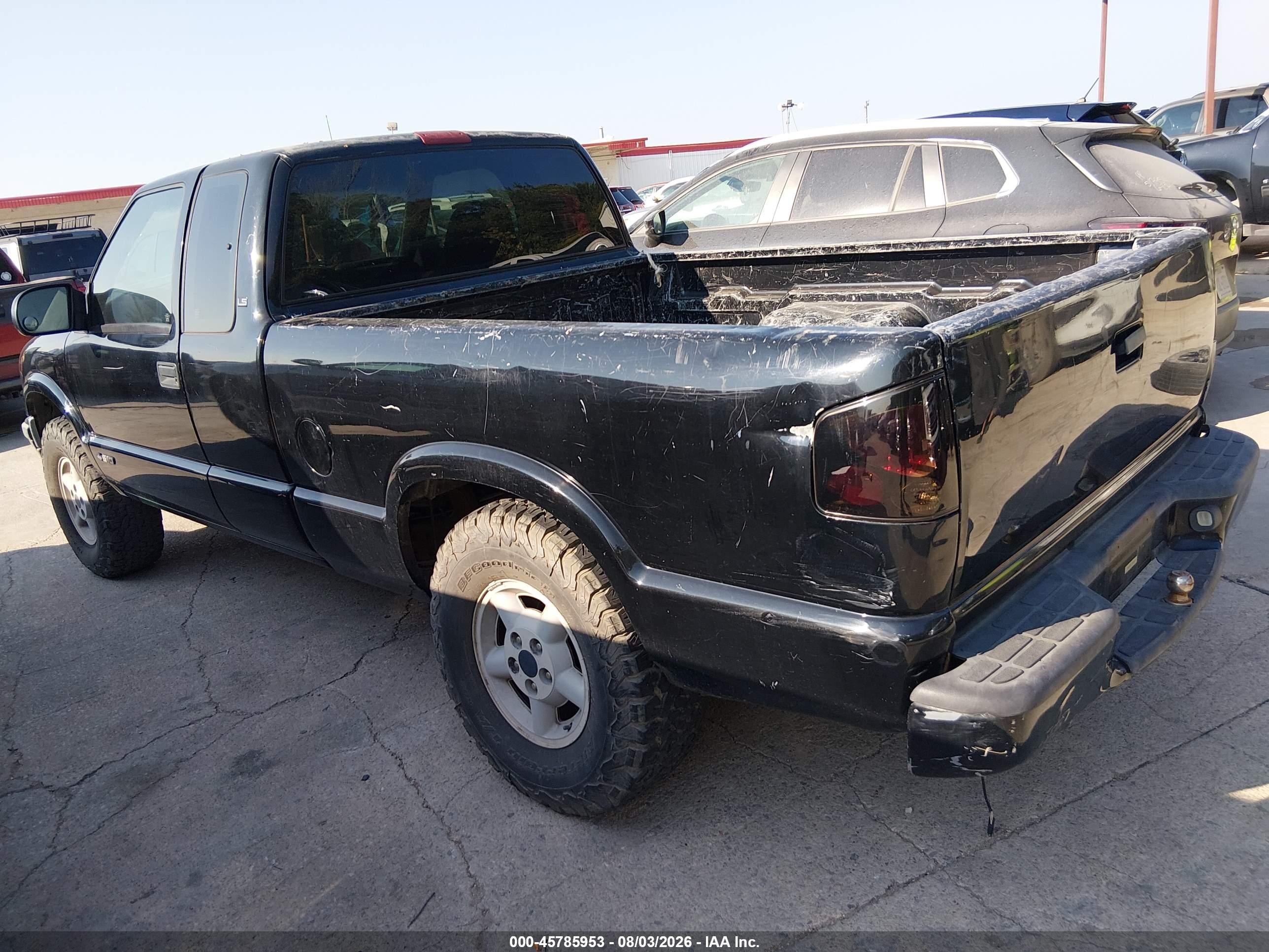 2000 Chevrolet S-10 Ls Черный vin: 1GCDT19W0Y8172693